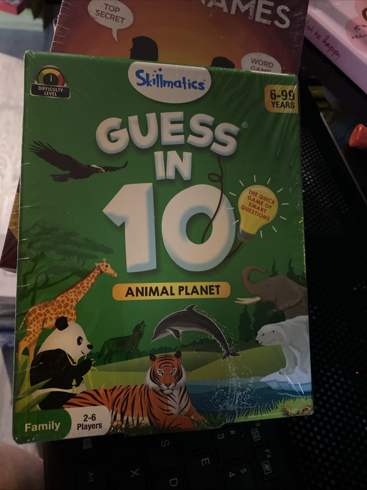 Skillmatics Guess in 10 Card Game Animal Planet & Countries Of The World Family