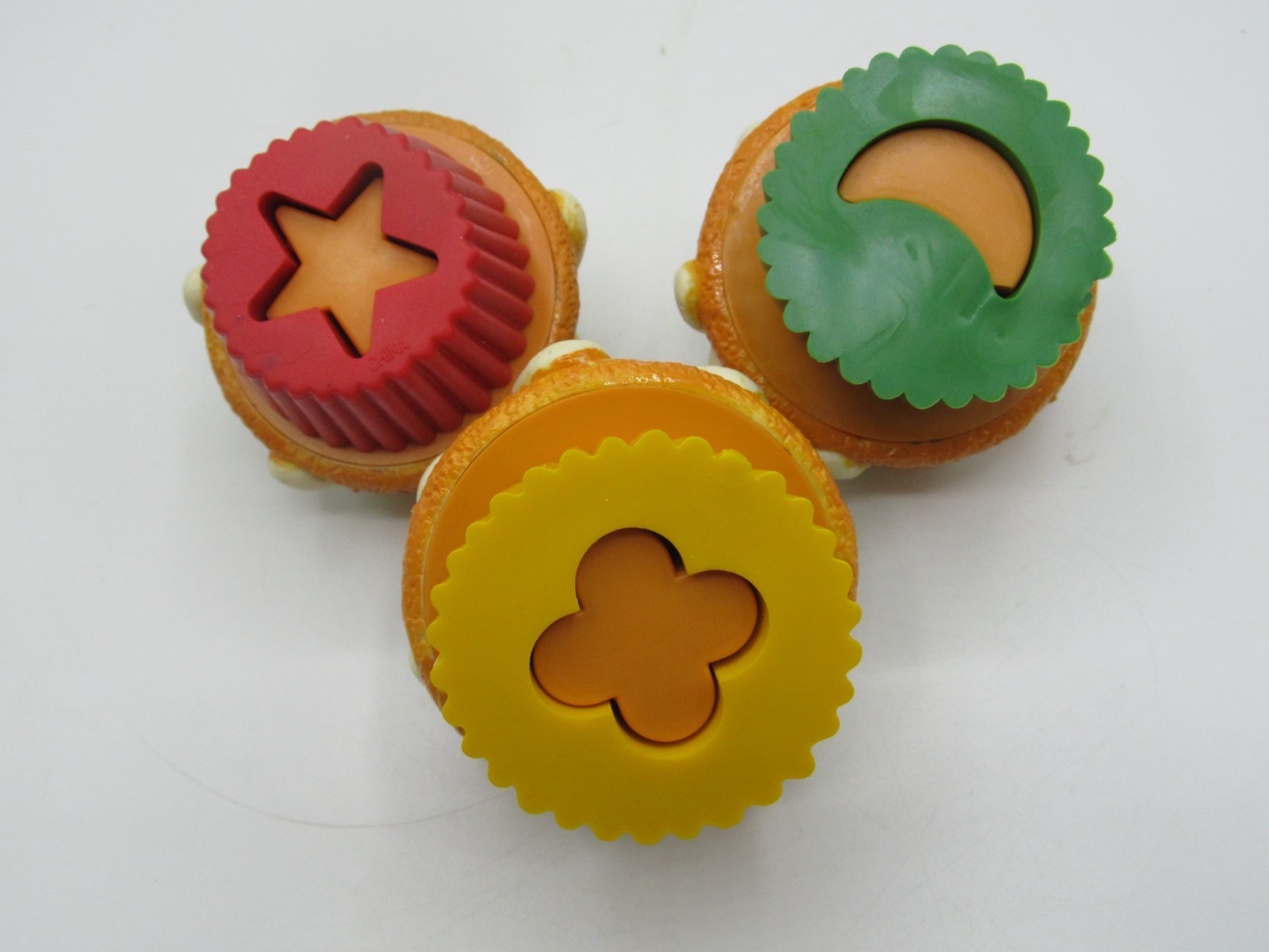 Discontinued Melissa & Doug Learning Resources Shape Sorting Cupcakes with Pan