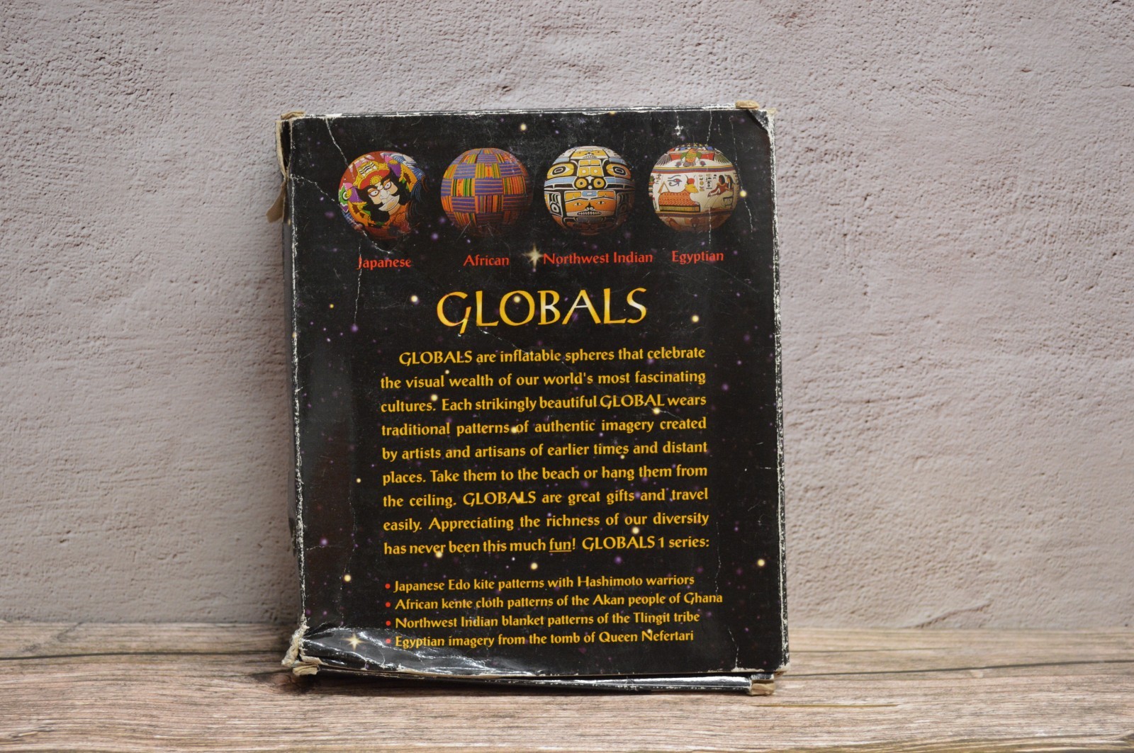 Egyptian GLOBALS Inflatable Sphere 20″ – On The Wall 1994 (Nefertari Design)