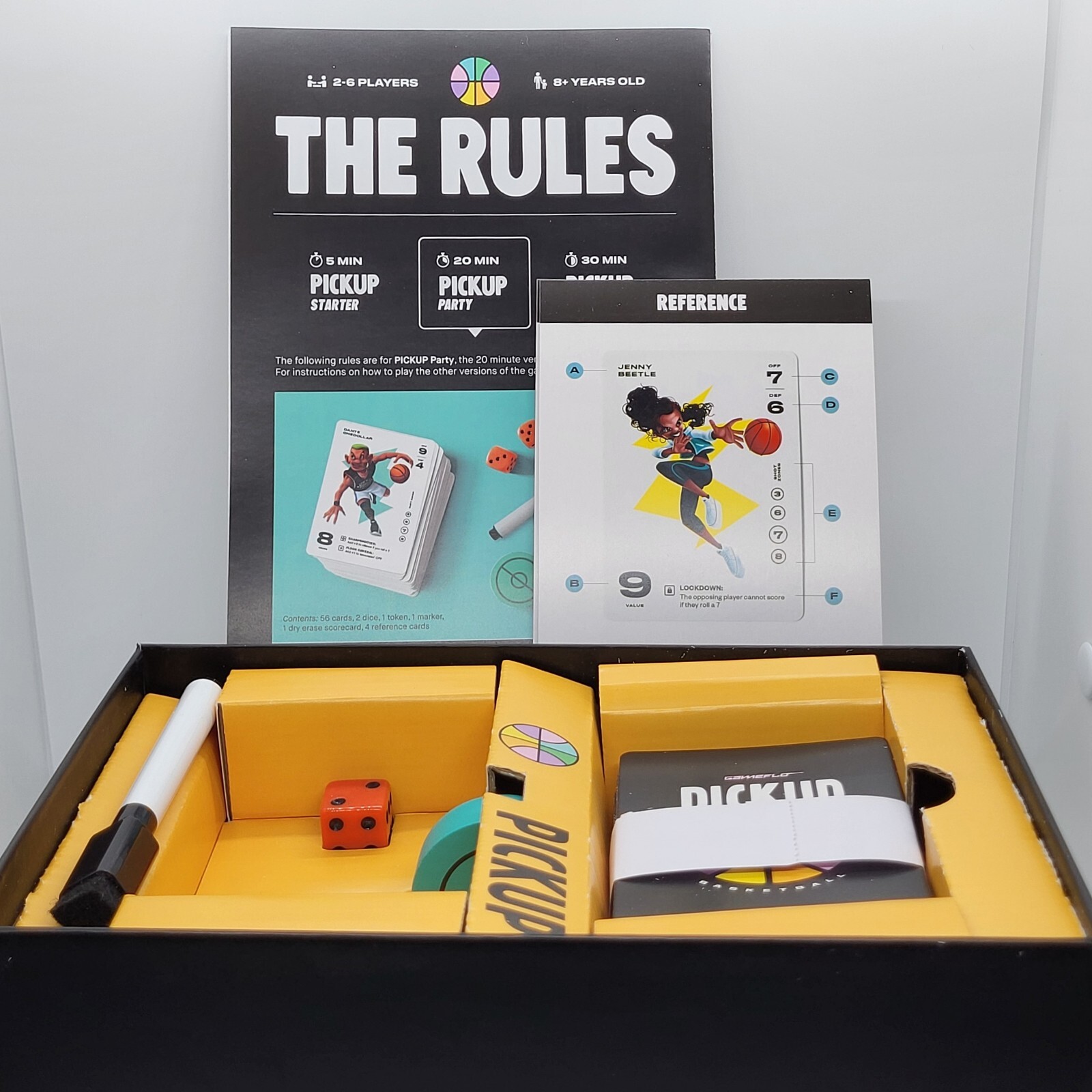 2 Board Games ☆ GUESS IN 10 MARVEL COMICS Edition & Gameflo Pickup Basketball
