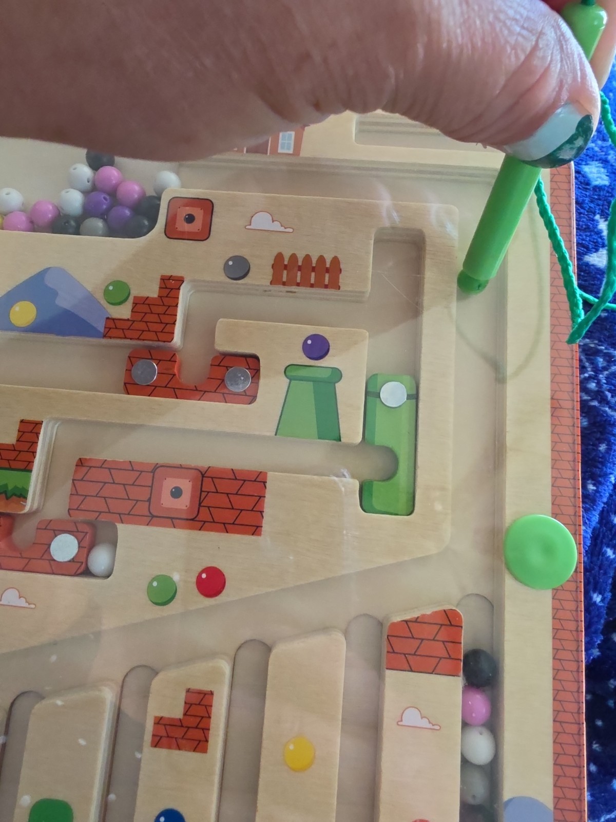Zhiwuzhu Magnetic Color and Number Maze Wooden Matching Learning Board.