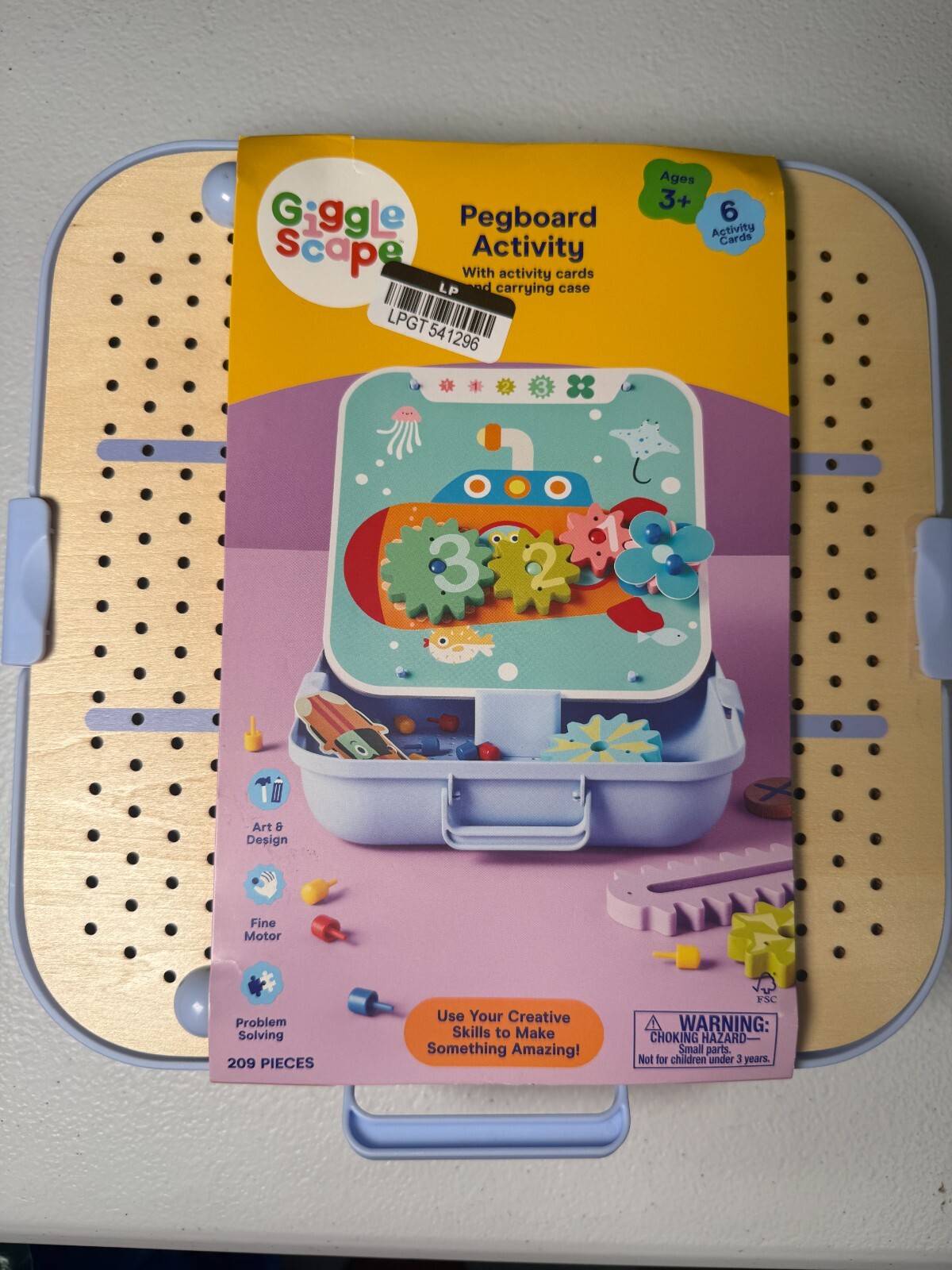 Pegboard Activity – Gigglescape: With activity cards and carrying cases