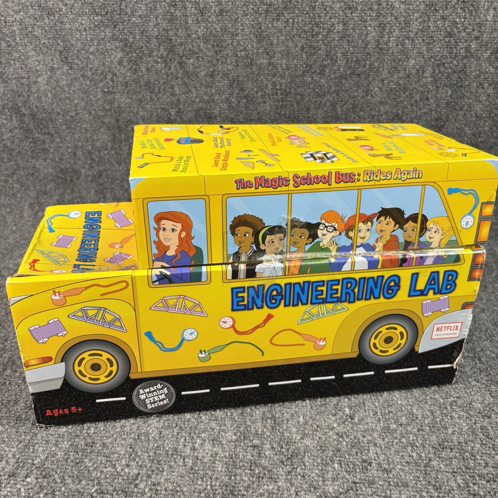 Scholastic-The Magic School Bus Engineering Lab – Ages 5+ – Young Scientist Club