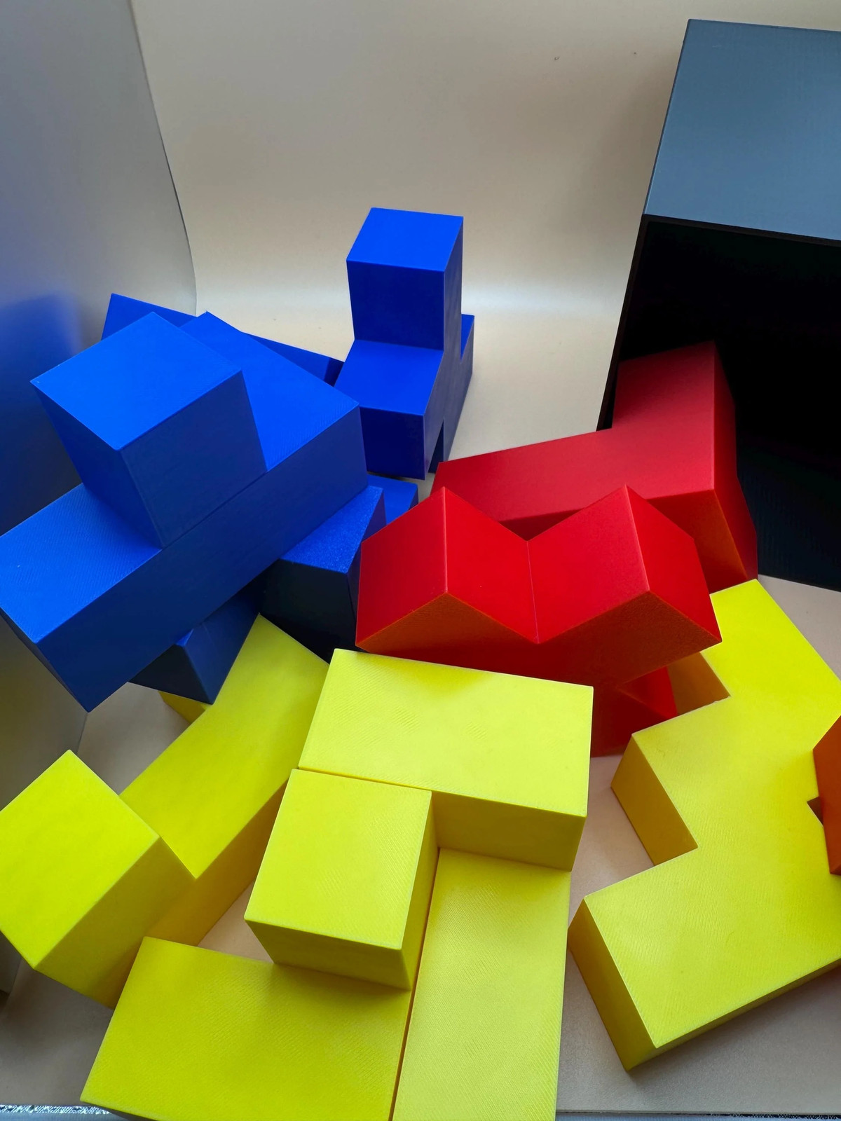 Bedlam Cube Puzzle – 12 Pentacubes in 3 Sizes: Perfect for Teachers & Kids, Fun