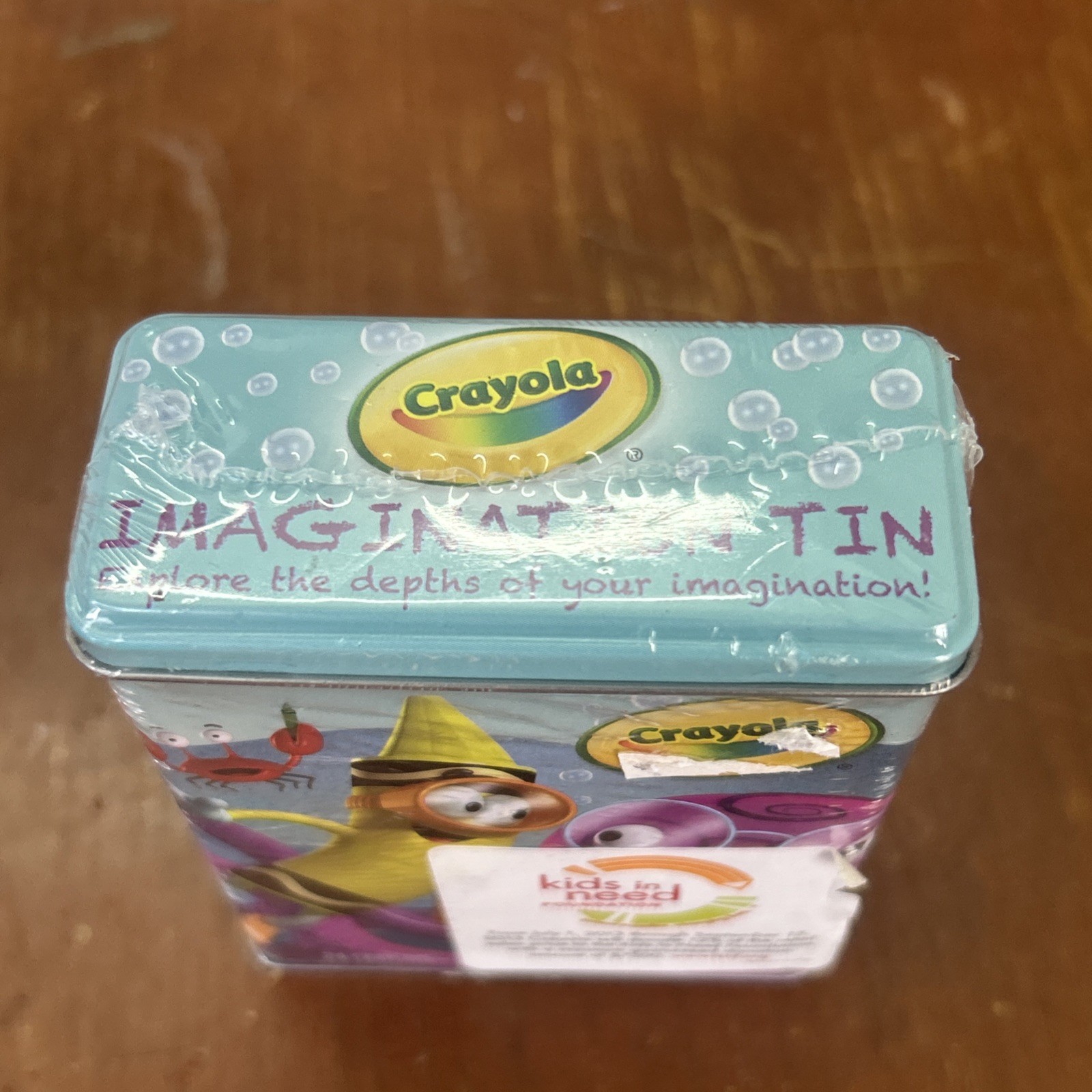 Crayola Imagination Tins Underwater, 24 Crayons in Tin, New Sealed Hallmark 2011