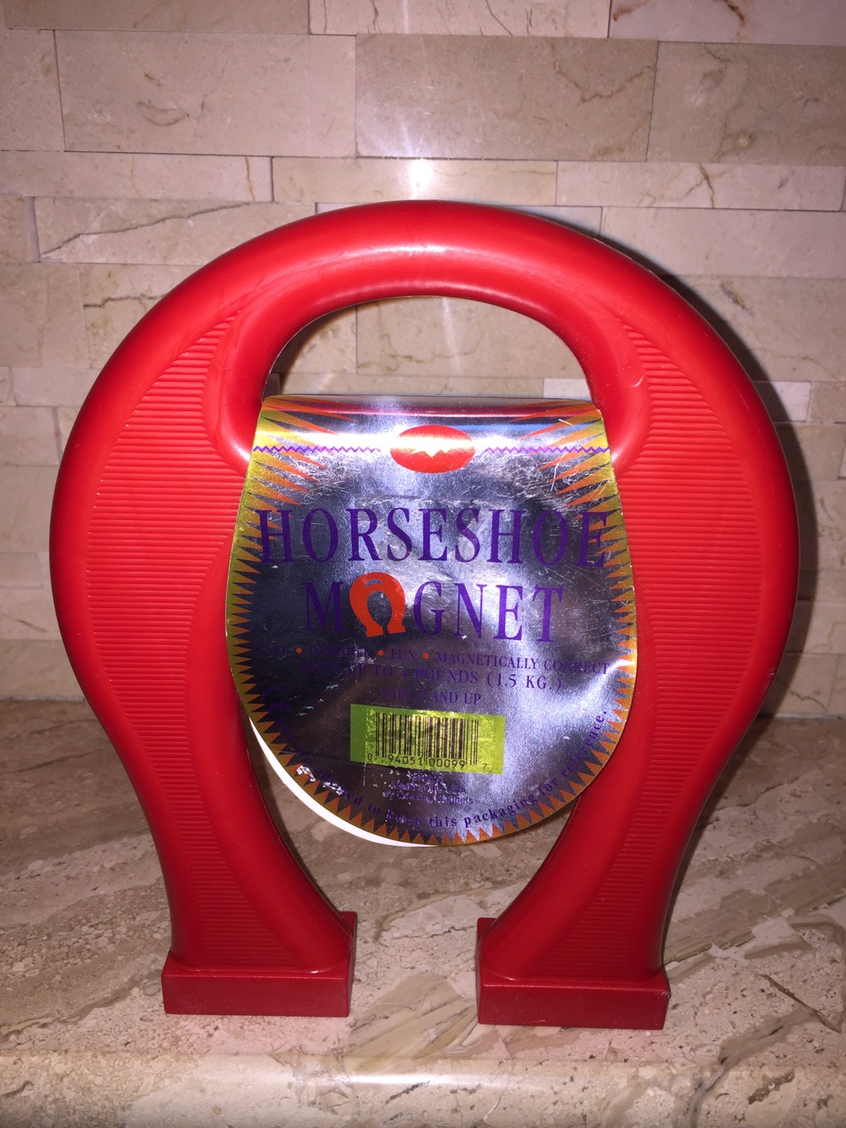HORSESHOE MAGNET MAGNETICALLY CORRECT