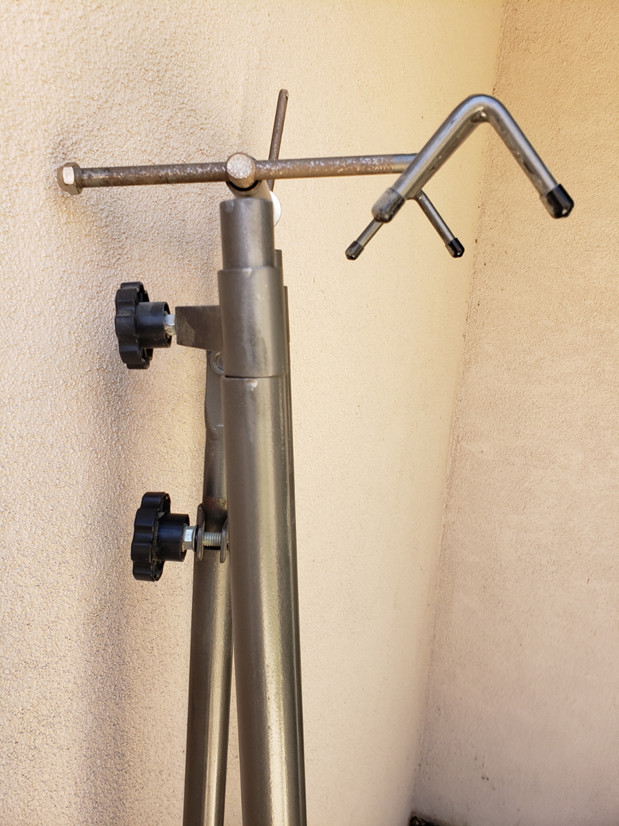 Artist’s steel floor easel, collapsible, vintage, commercial/educational