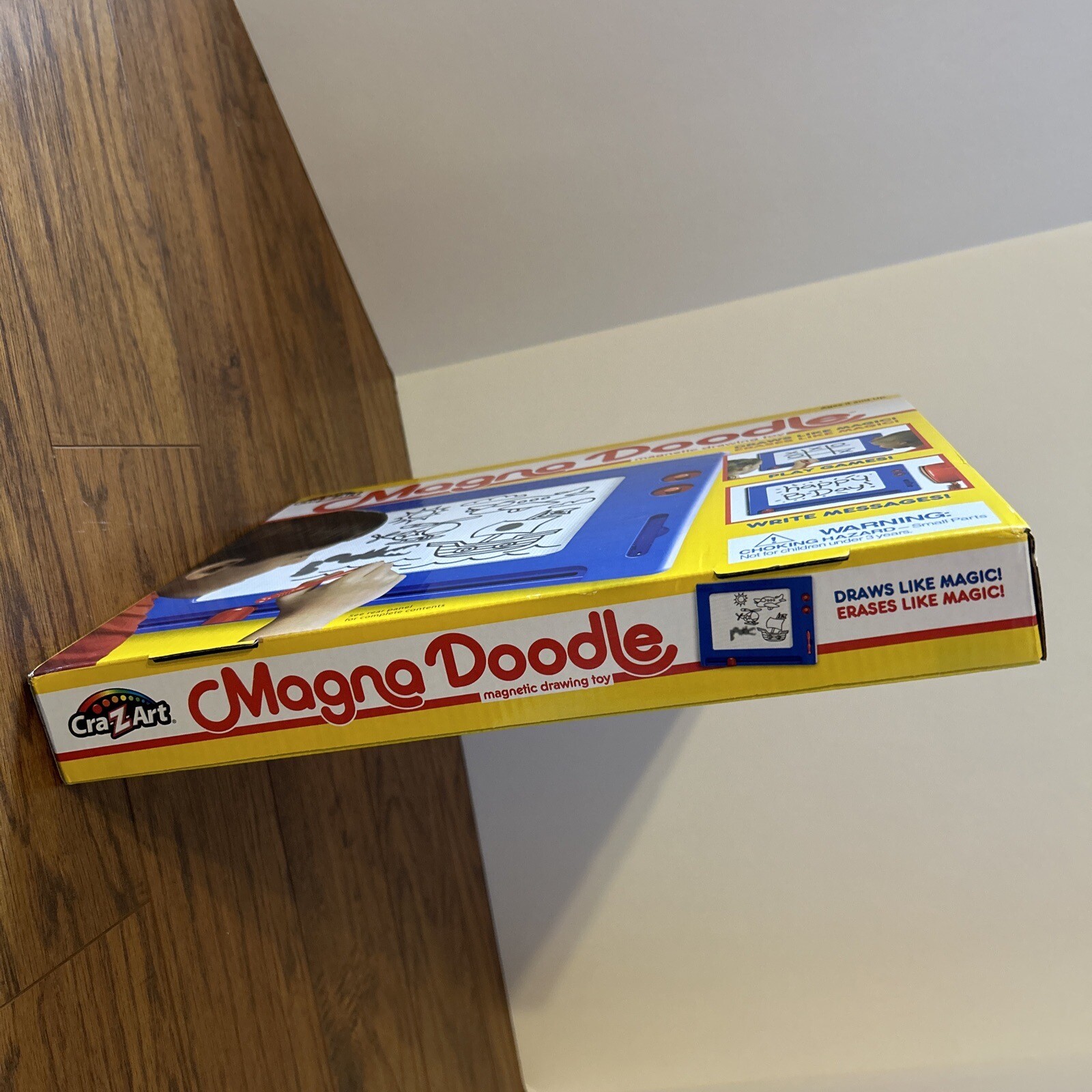 Classic Retro Magna Doodle, Plastic, Unisex Ages 3 and Up