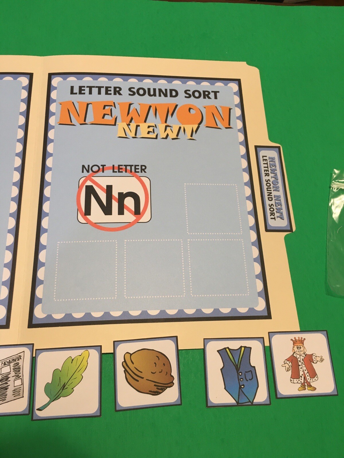 Newton Newt – Letter Nn – DIY File Folder game – Printed / Uncut