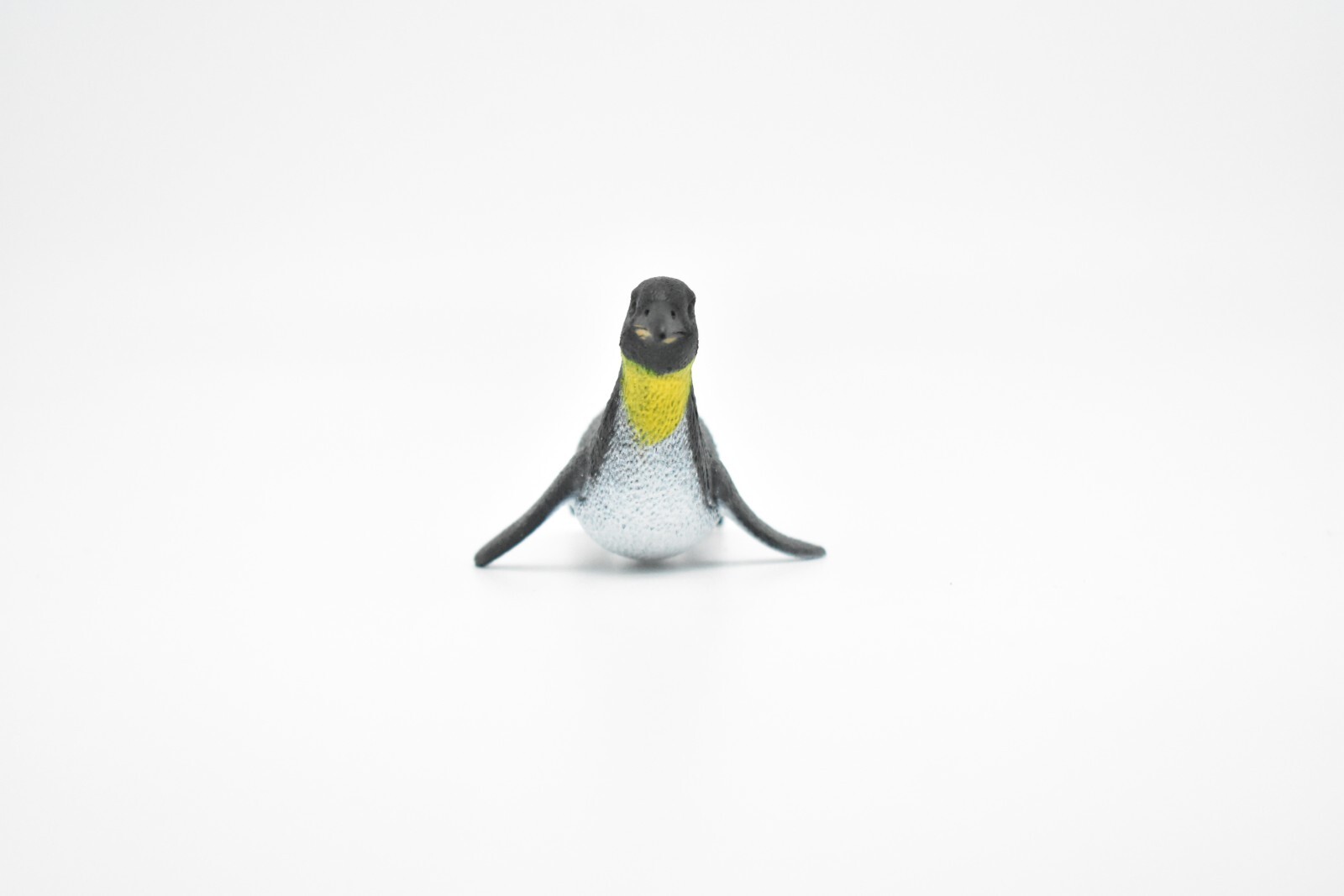 Penguin, Emperor, Swimming, Very Nice Rubber Reproduction 3″ F1111 B203