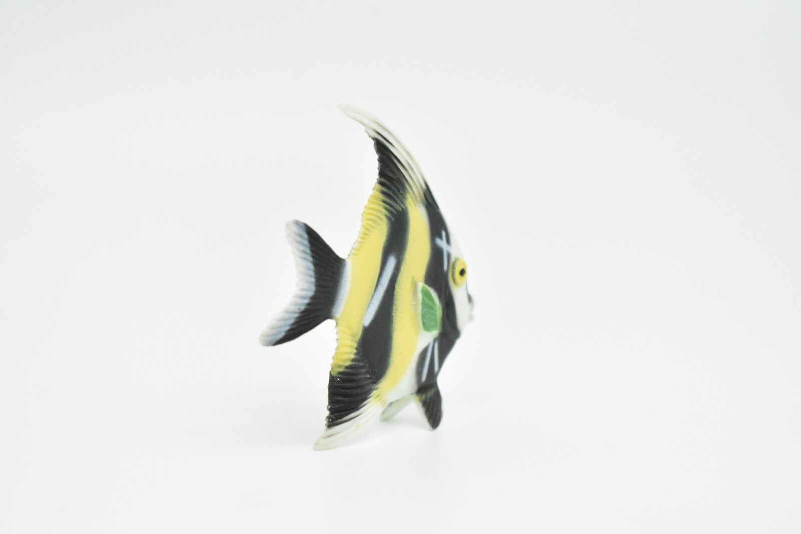 Tropical Fish Toy, Moorish Idol, Realistic Plastic Replica 2″ CWG136 BB28