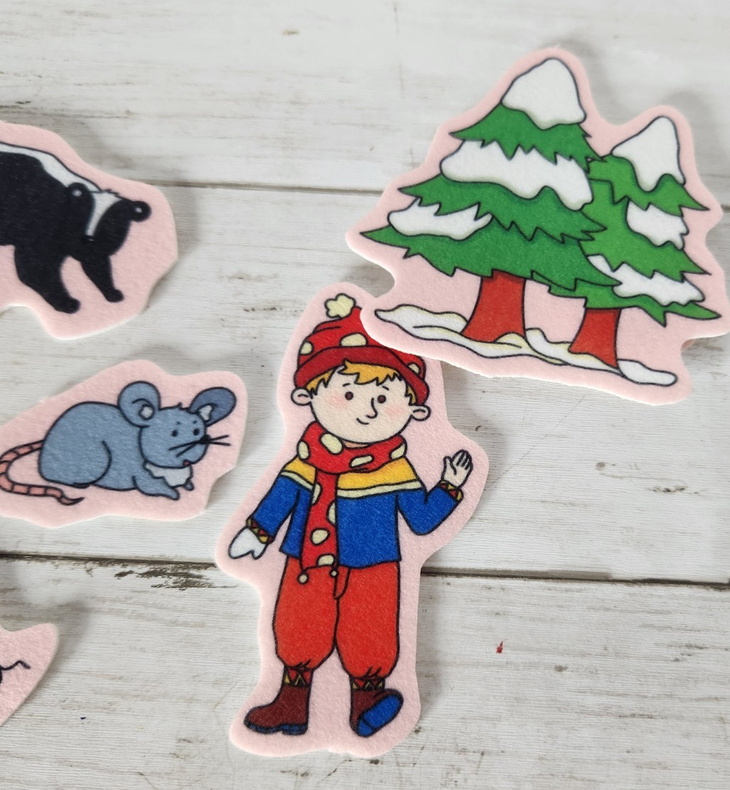Twinkl Education “The Mitten” Soft Felt Story Character Cut Outs