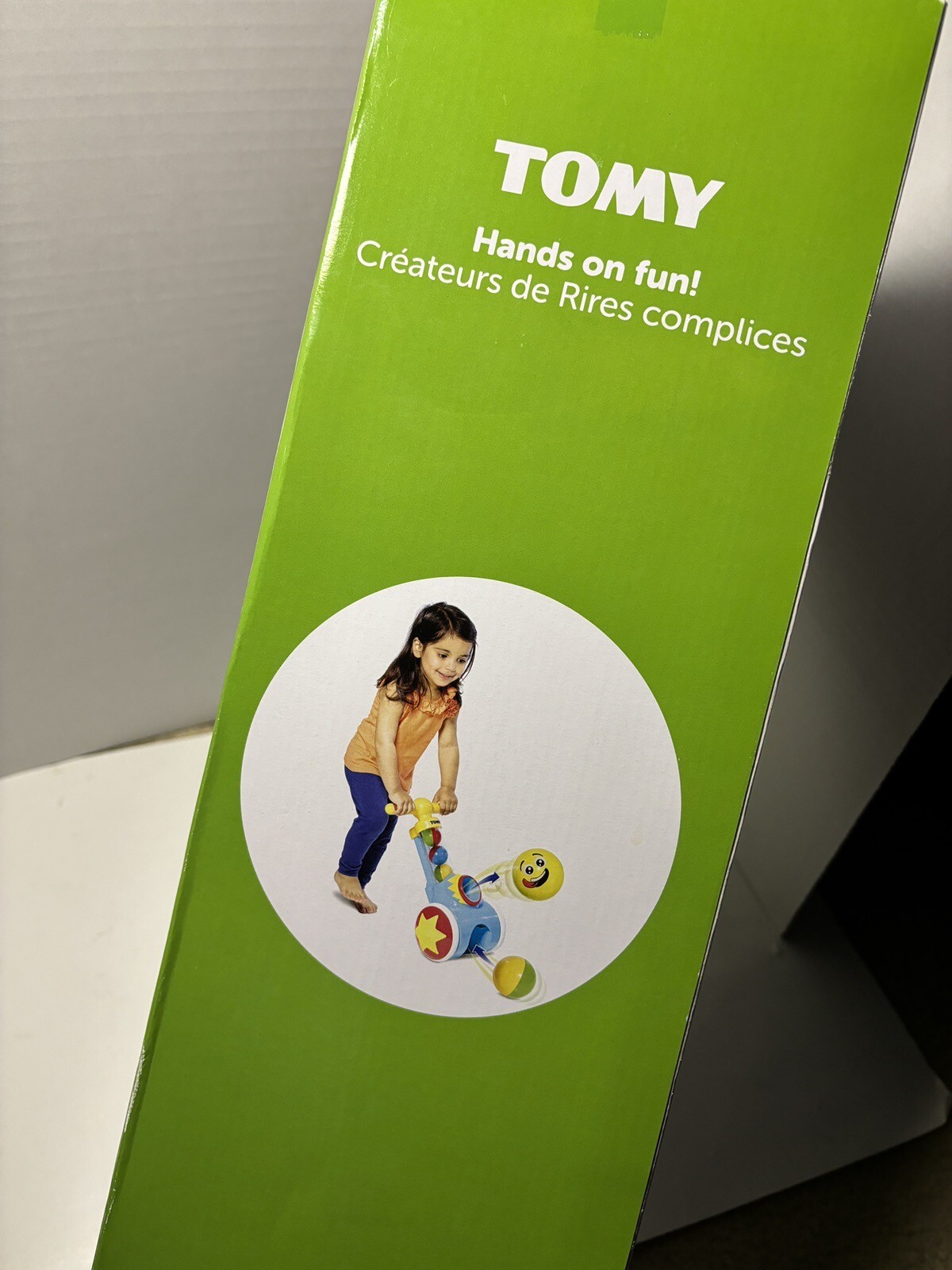 Tomy Toomies Pic N Pop Toddler Child Push Along Toy Learning Development Device