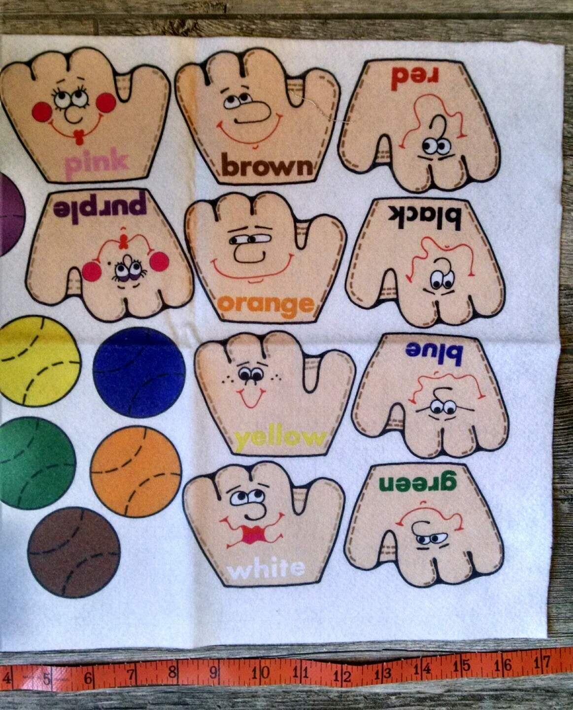 Story Time Felts – 14″ X 17″ Story Teller Colors Flannel Board Set