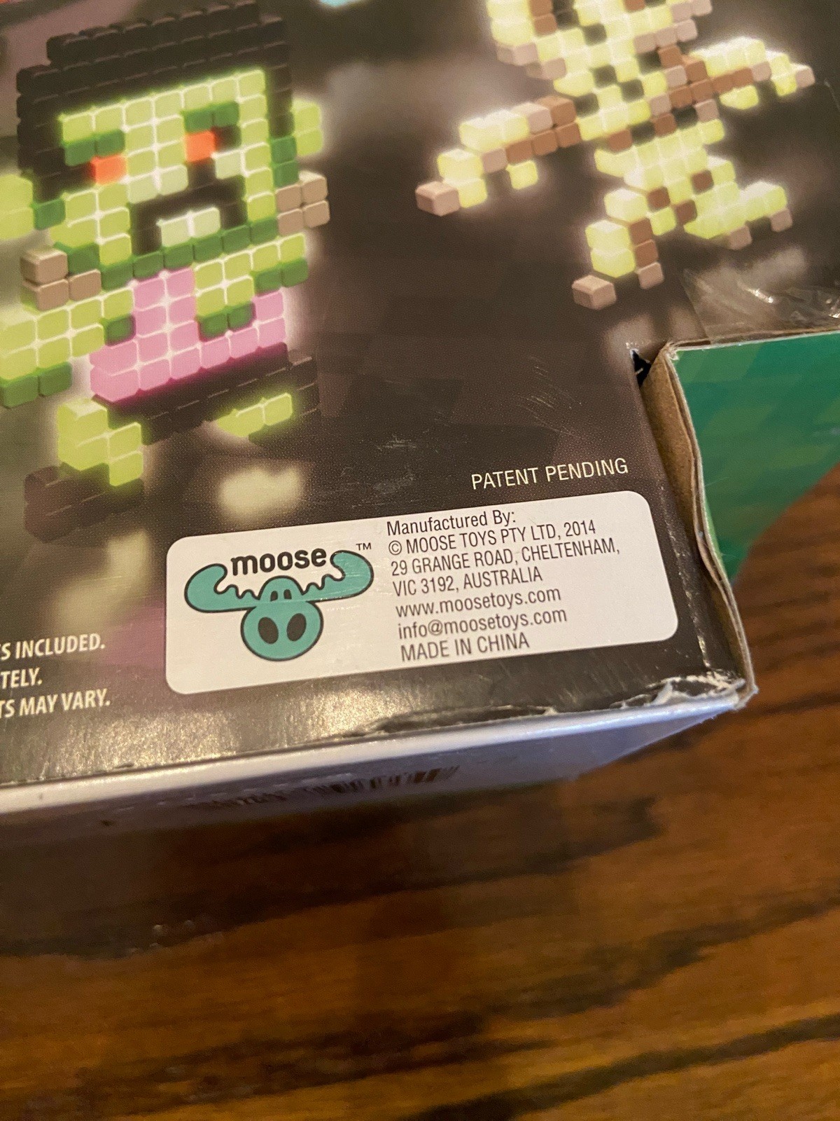 QIXELS Fuse ‘N Dry Combo Pack Includes 1000 Cubes GLOW In The Dark Toy Halloween