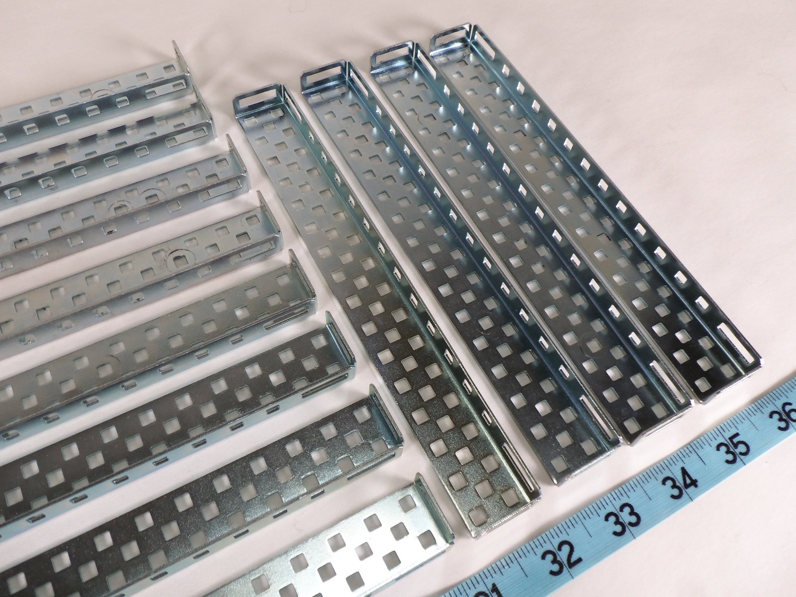 VEX Robotics EXP V5 Steel 16-Hole Chassis Rail x15; 1x2x1x20 C-Channel x2