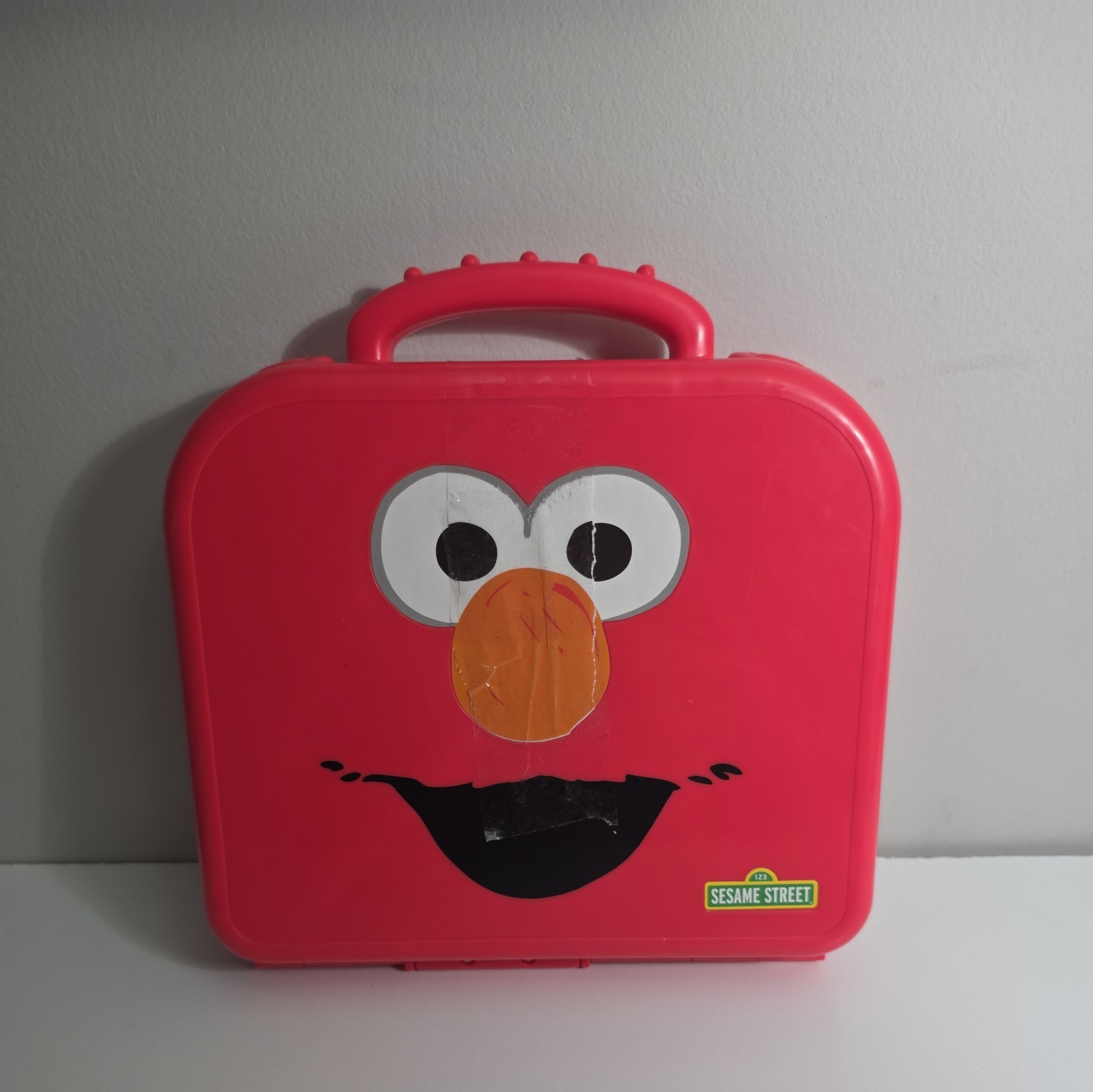 Elmo On the Go ABC Alphabet Learning Case Sesame Street Workshop