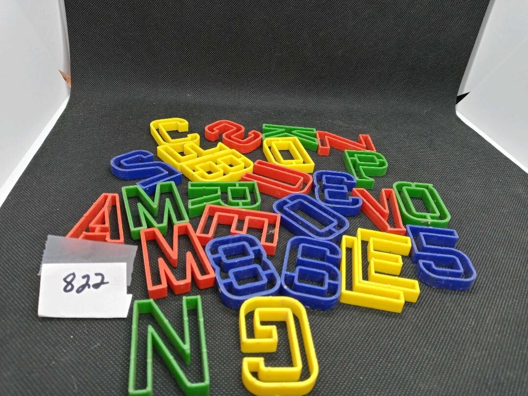 THE ALPHABET 1 1/2″ PLASTIC 26 PIECES ONE OF EACH LETTER IN DIFFERENT COLORS