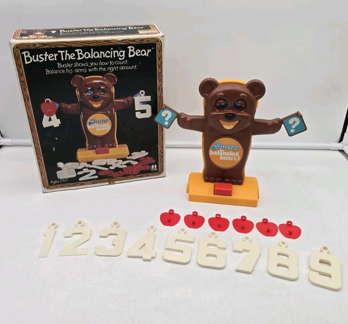 HTF Rare Vintage TOMY 1020 Buster the Balancing Bear Balance Scale 1978