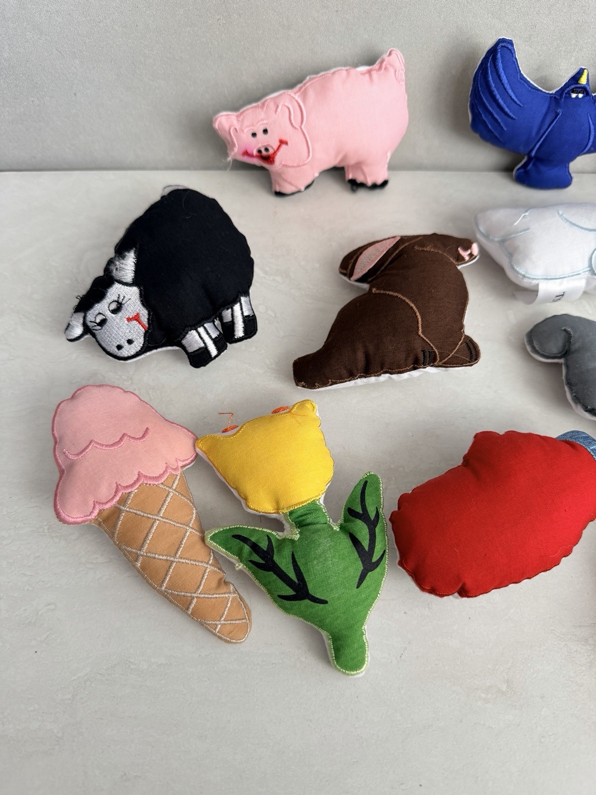 “It Looked Like Spilt Milk” Felt Storyboard Kit – 14 Pieces