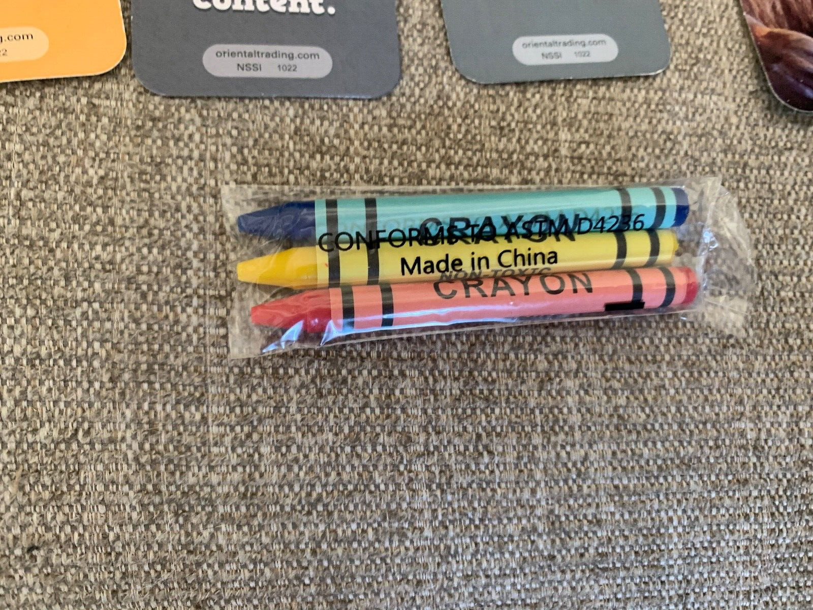 Kids DID YOU KNOW Cards African Safari Animals & Crayons Learning Educational