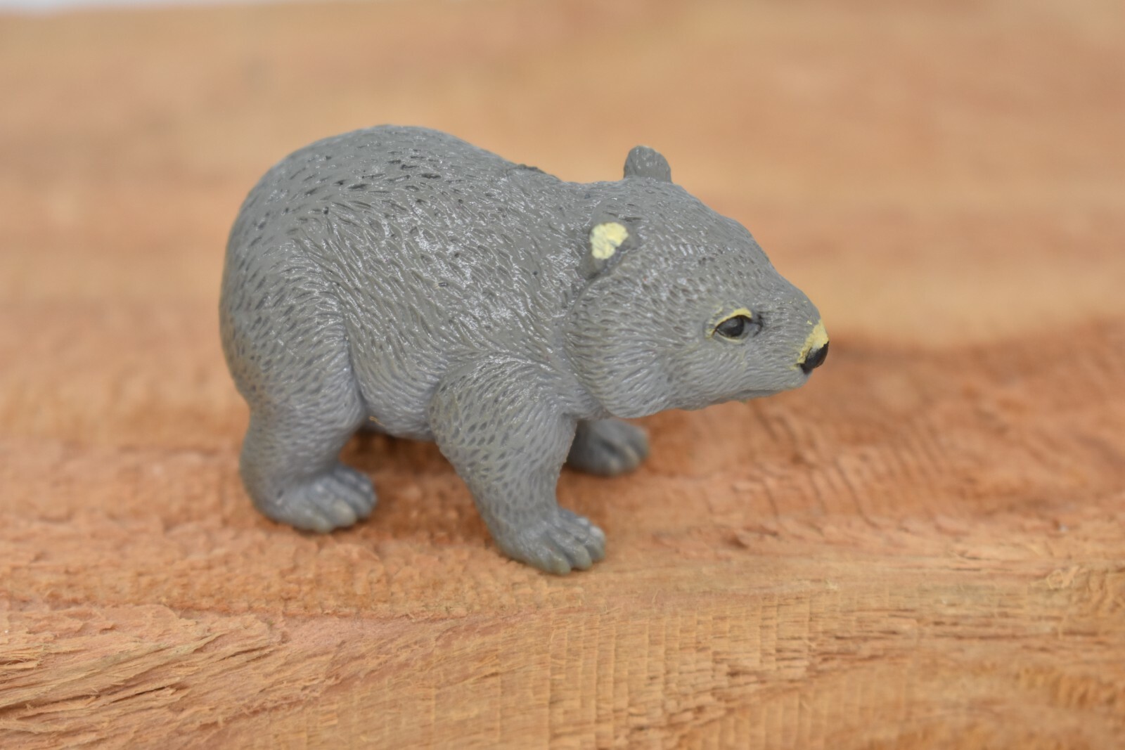 Wombat, ~ Very Nice Plastic Replica 2″ ~ F1090-B170