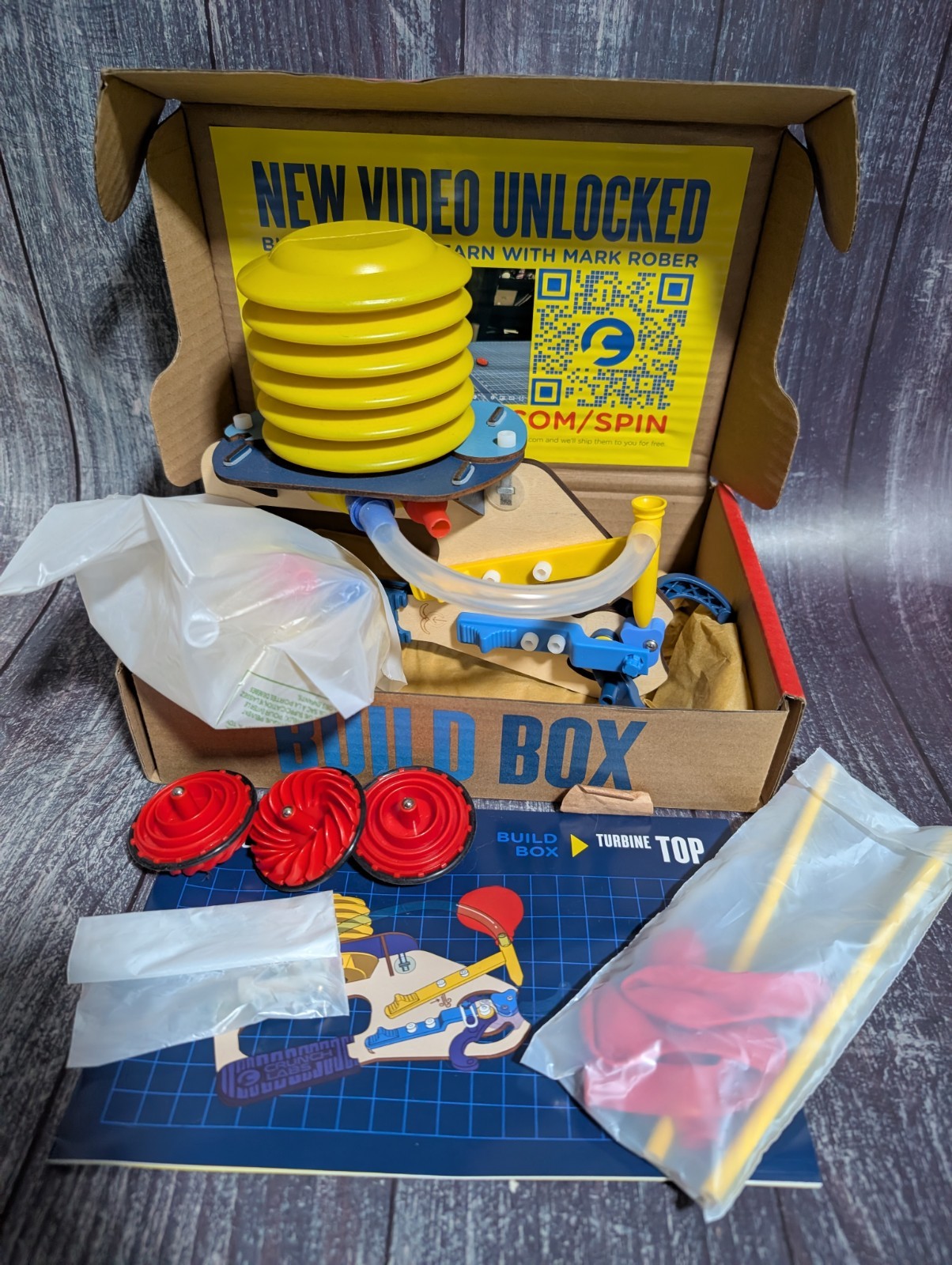 Crunch Labs Build Box Year 3 – Turbine Top Spinner Built – Mark Rober STEAM