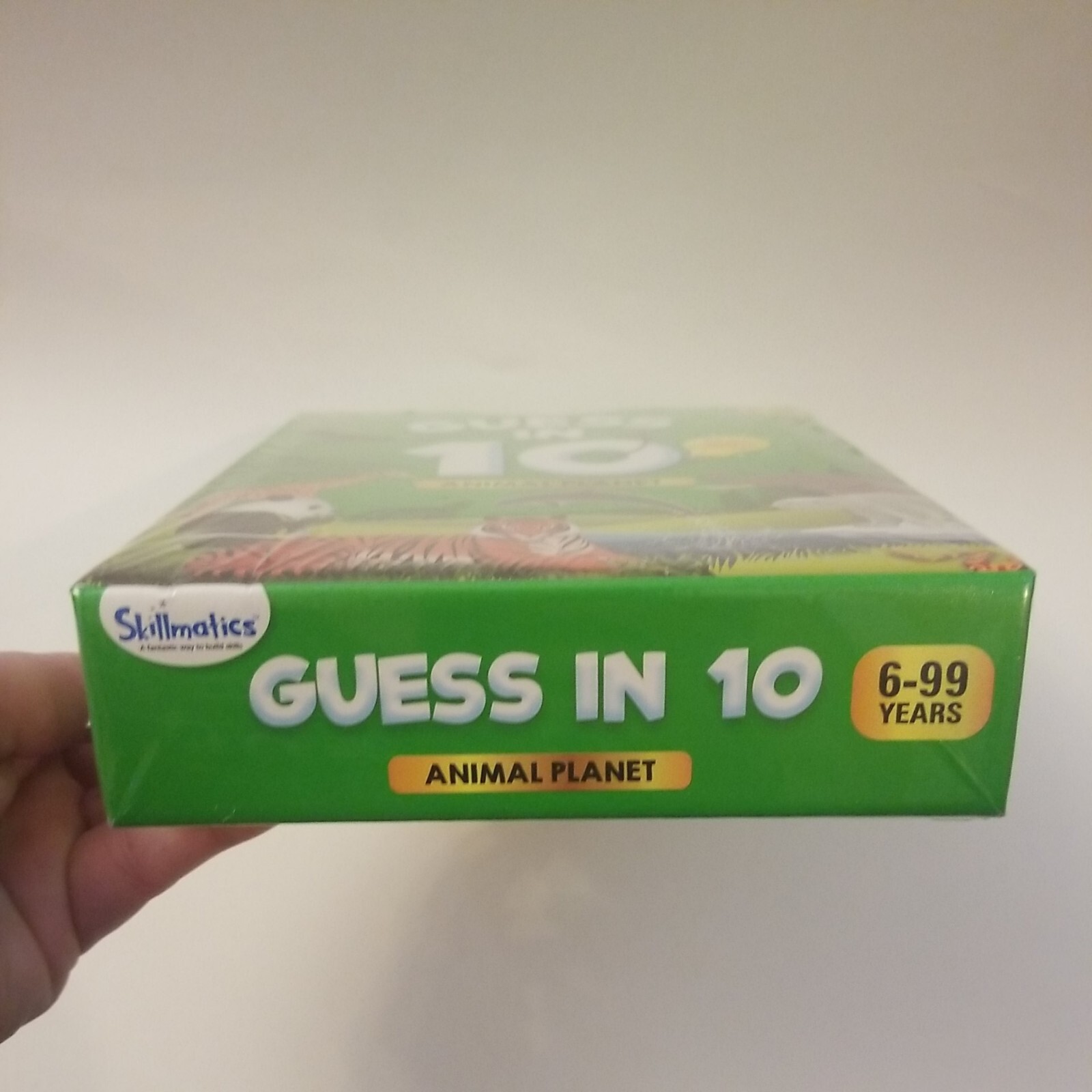 Skillmatics Guess in 10 Animal Planet Card Game