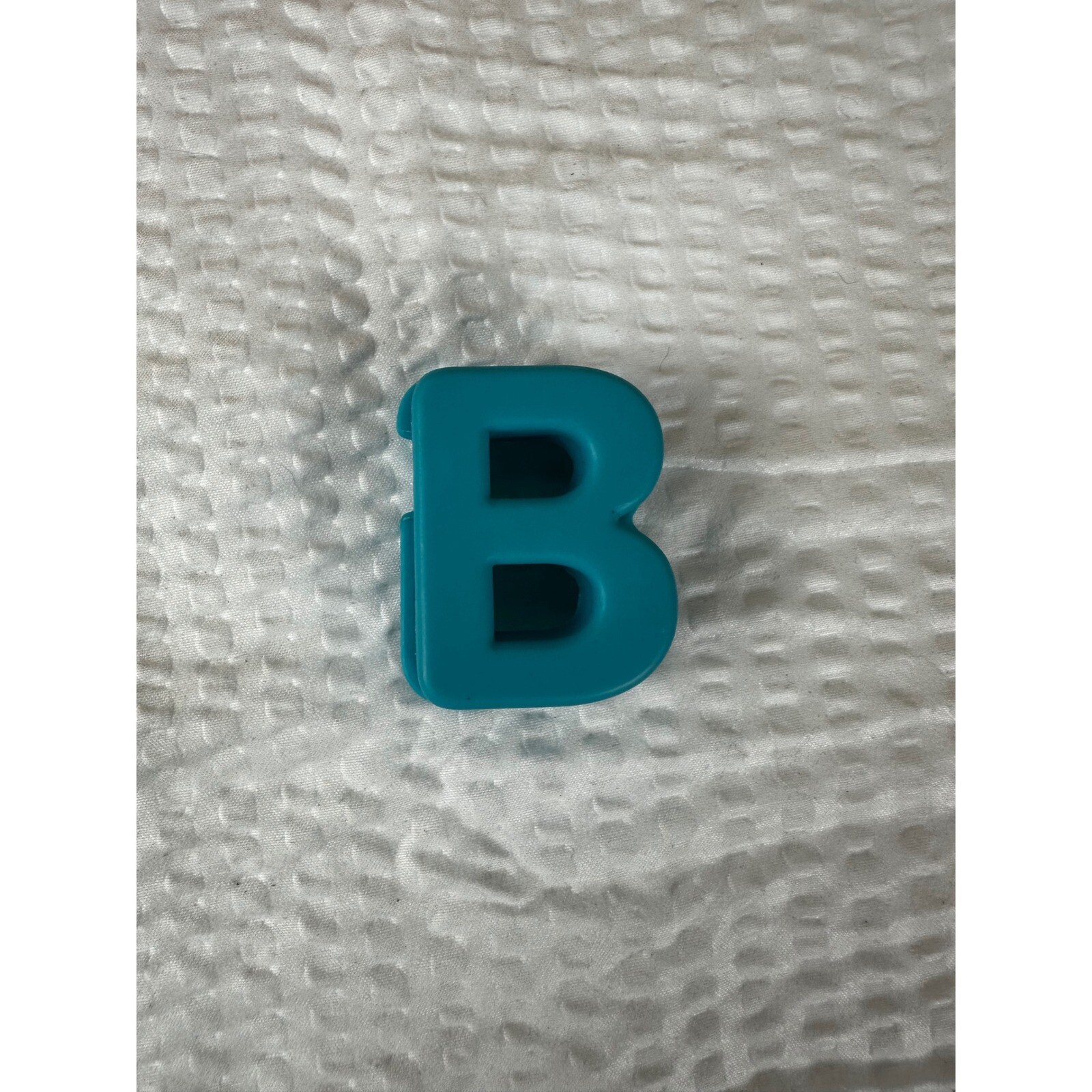 Letter “B” for Elmo On The Go learning game. Letter B only