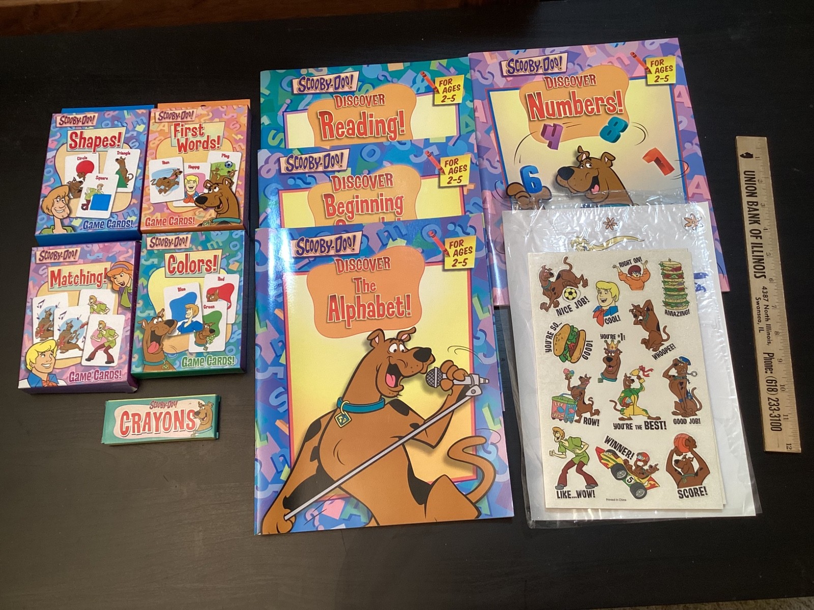 Scooby-Doo Discover Kit: 4 Books, Crayons, Games, Matching, Shapes Colors Words