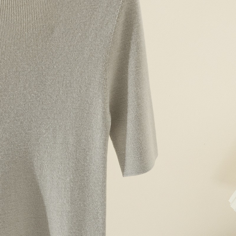 Merino all wool ultra fine wool sweater for women, seamless one-piece ready to