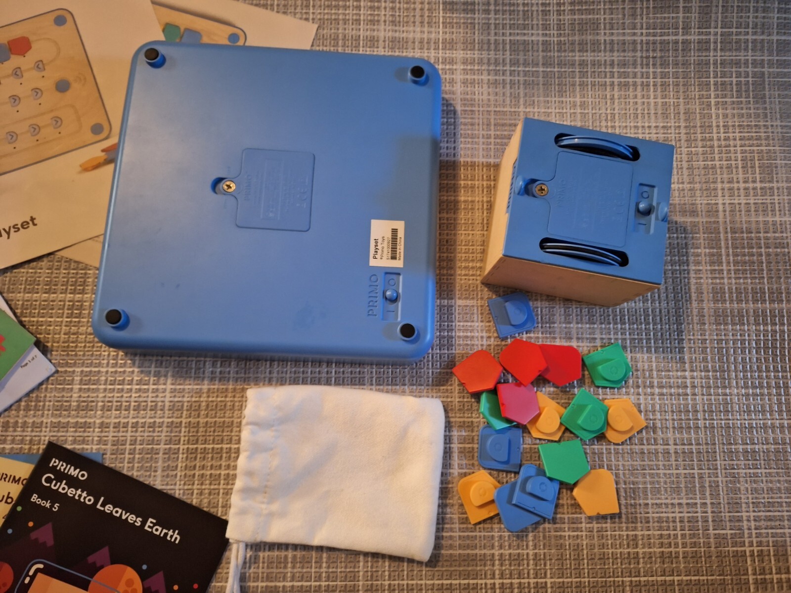 Cubetto Educational Coding Wooden Robot Montessori Toy & 5 Adventure packs extra
