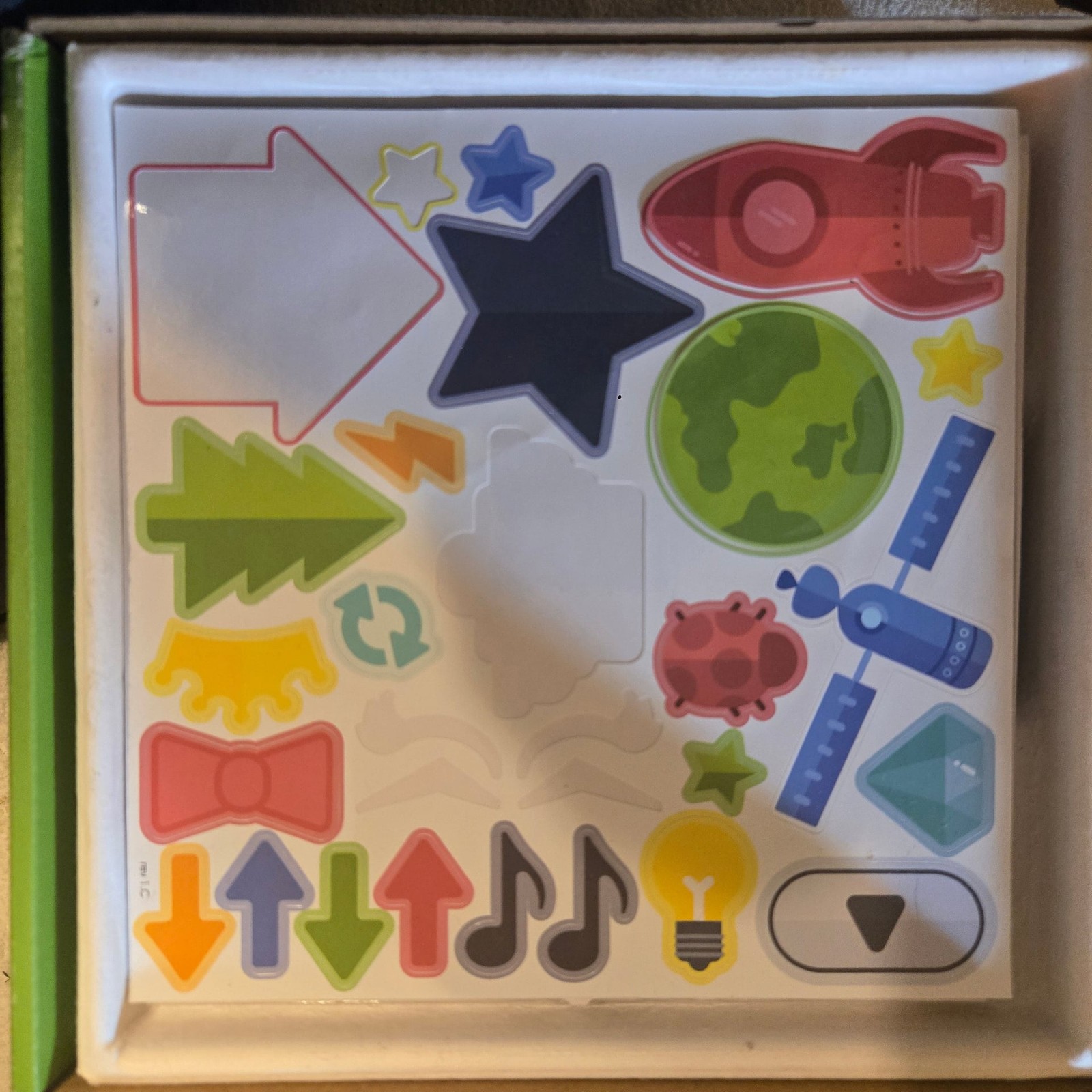 iRobot Root rt0 Coding Robot Programmable STEM Toy