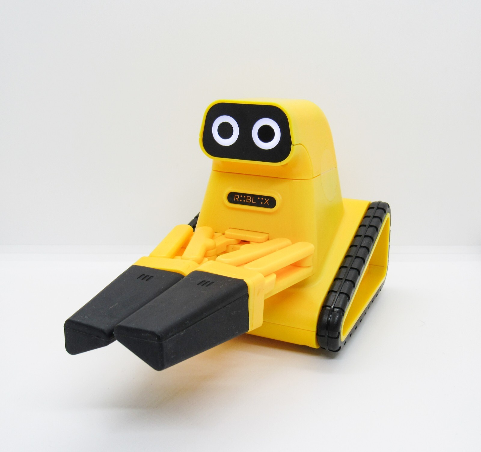 Fao Schwarz Toy RC Construction Gripper Bot – Roblox Robot