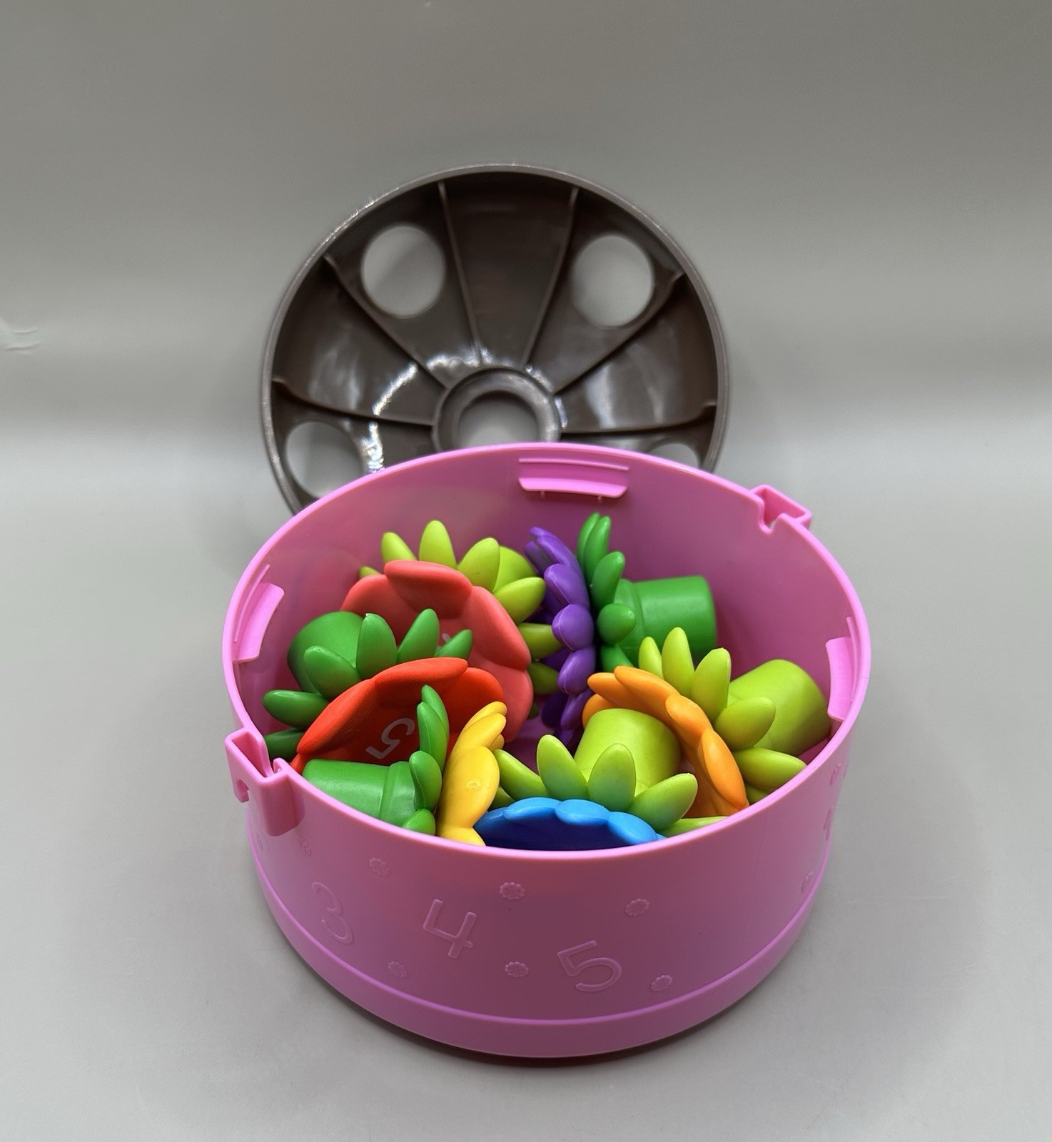 Learning Resources Poppy Count & Stack Flower Pot Toy 18m+ New Open Box Unused