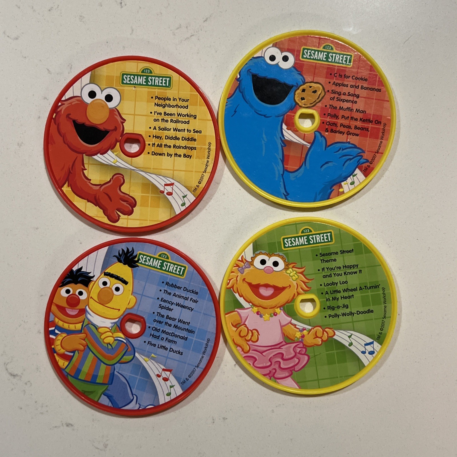 Sesame Street Music Player Elmo Gabi Cookie Monster Burt & Ernie Record Set CD