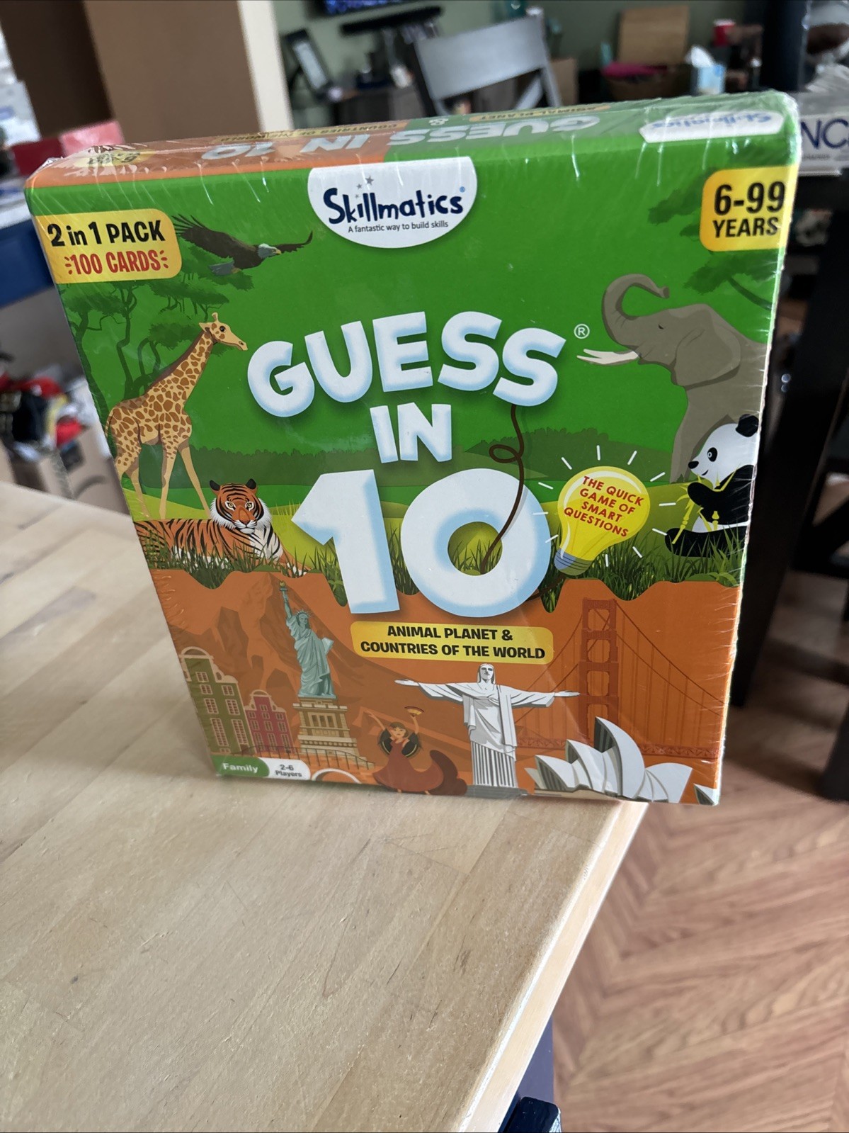 NIB Skillmatics Guess in 10 Card Game Animal Planet & Countries Of The World