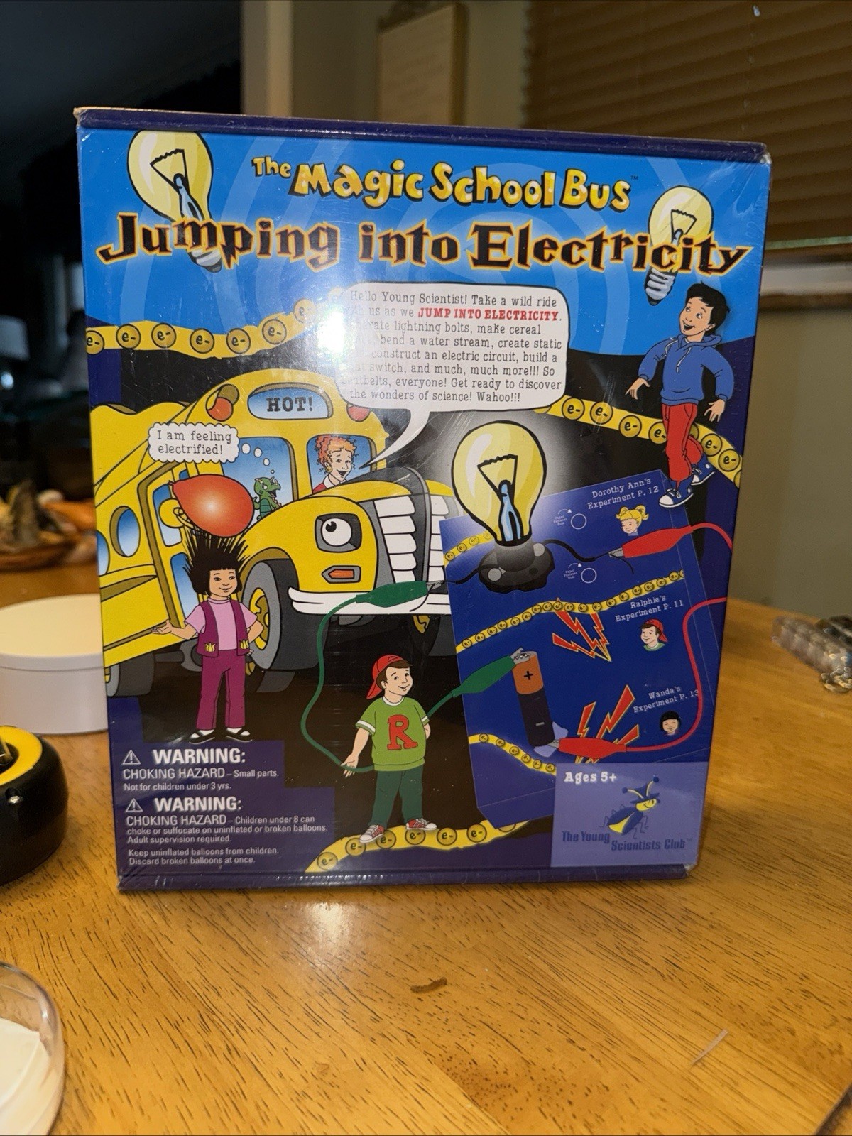 THE MAGIC SCHOOL BUS Jumping Into Electricity Kit *NEW & SEALED*