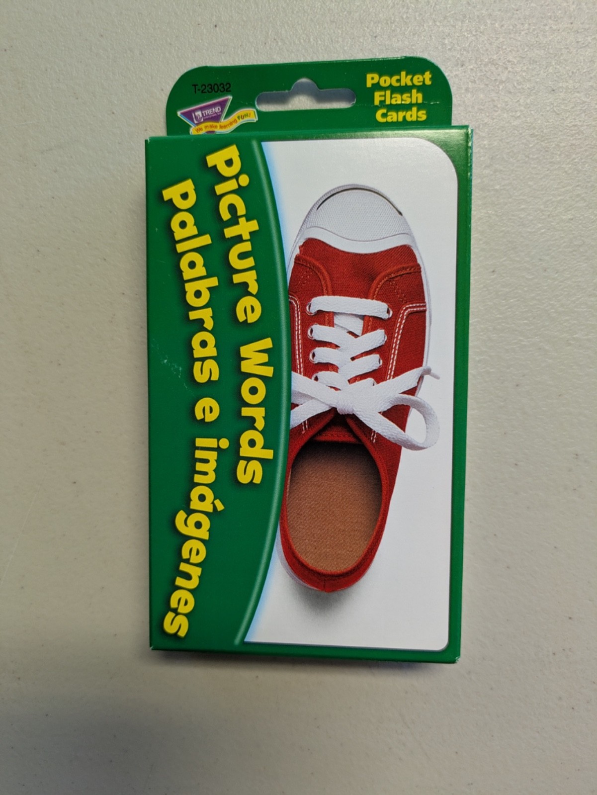 Picture Words Palabras e imágenes Pocket Flash Cards
