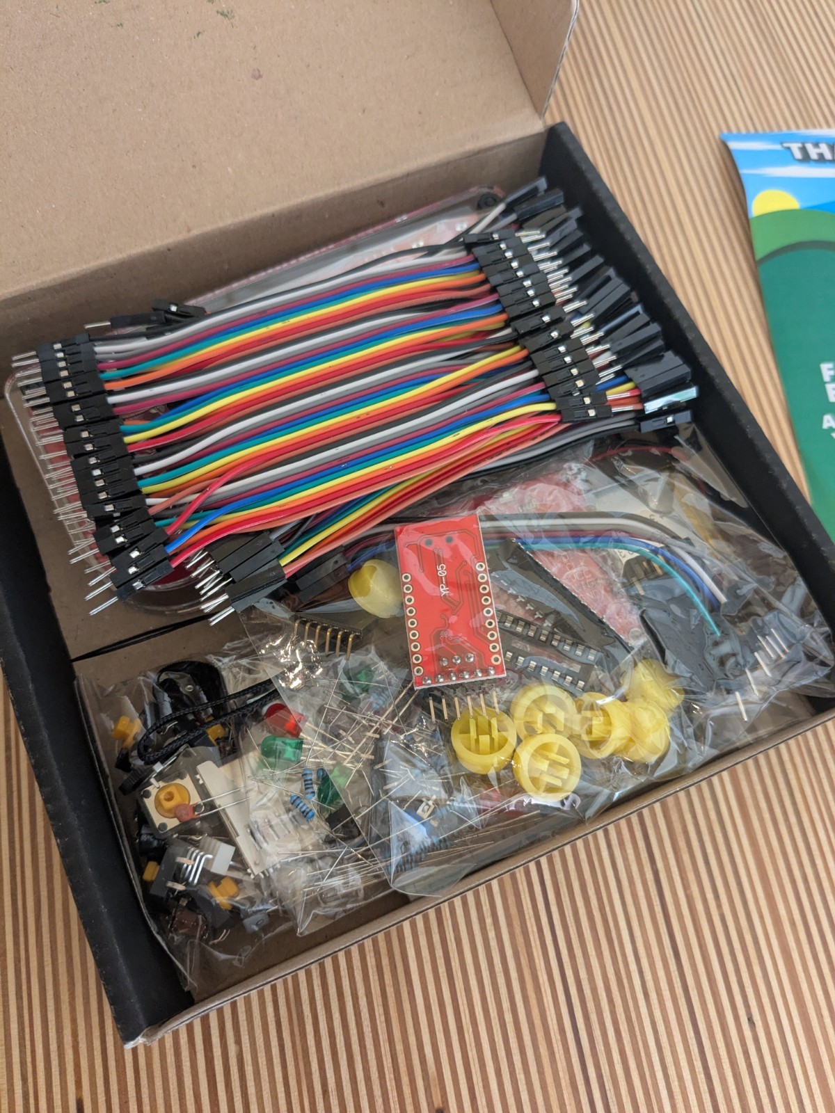 MAKERbuino DIY Game Console STEM Activity Kit with Arduino