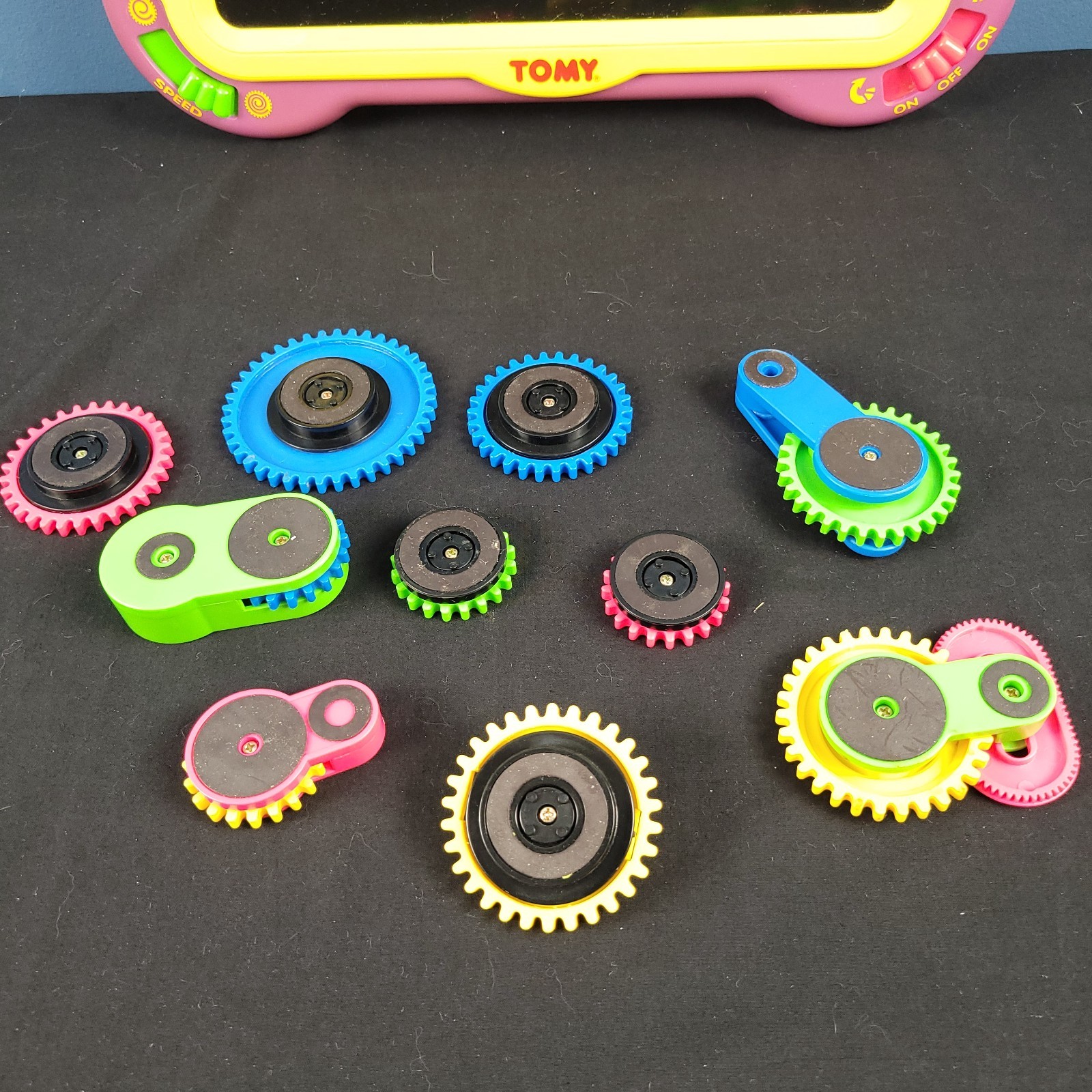 TOMY Gearation 1997 w/10 magnetic gears seen on Baby Einstein TESTED & WORKS