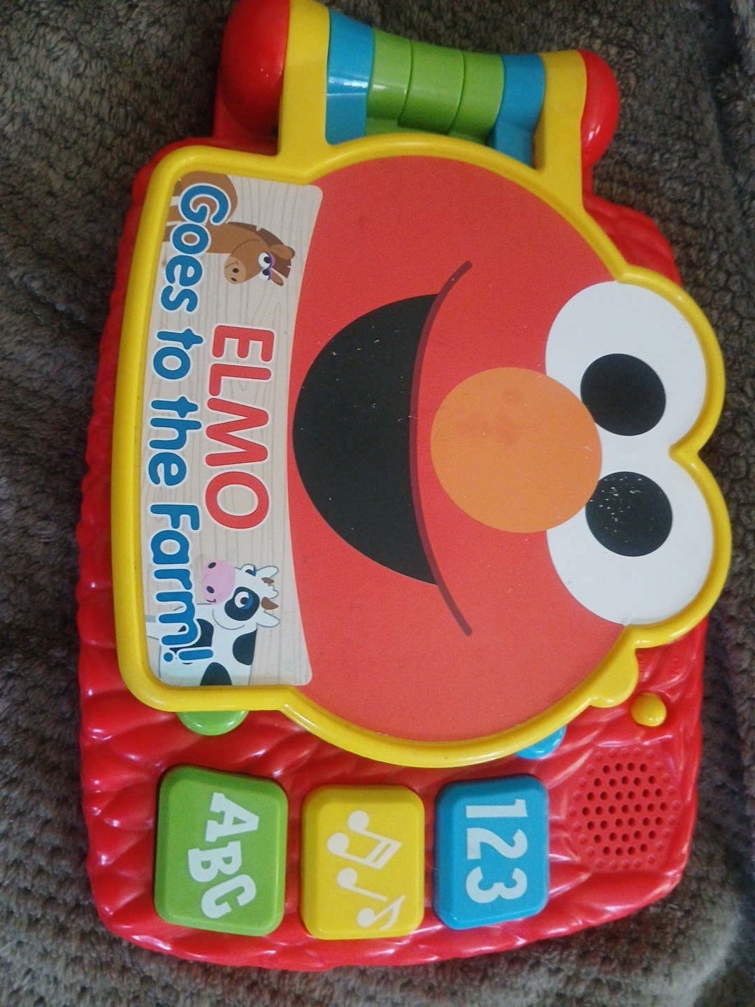 Sesame Street Elmo’s Lots To Learn Electronic Book Goes To Farm Sounds Music Toy
