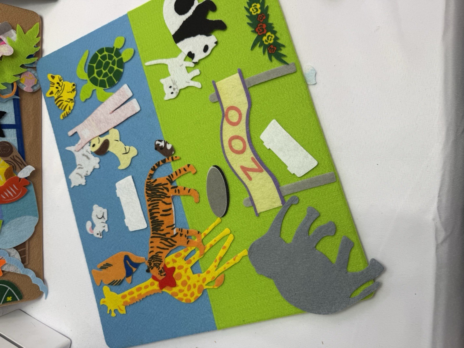 Lakeshore Lot of 4 Felt Boards Creations Zoo Pet Store Ect 4 Boards Preschool