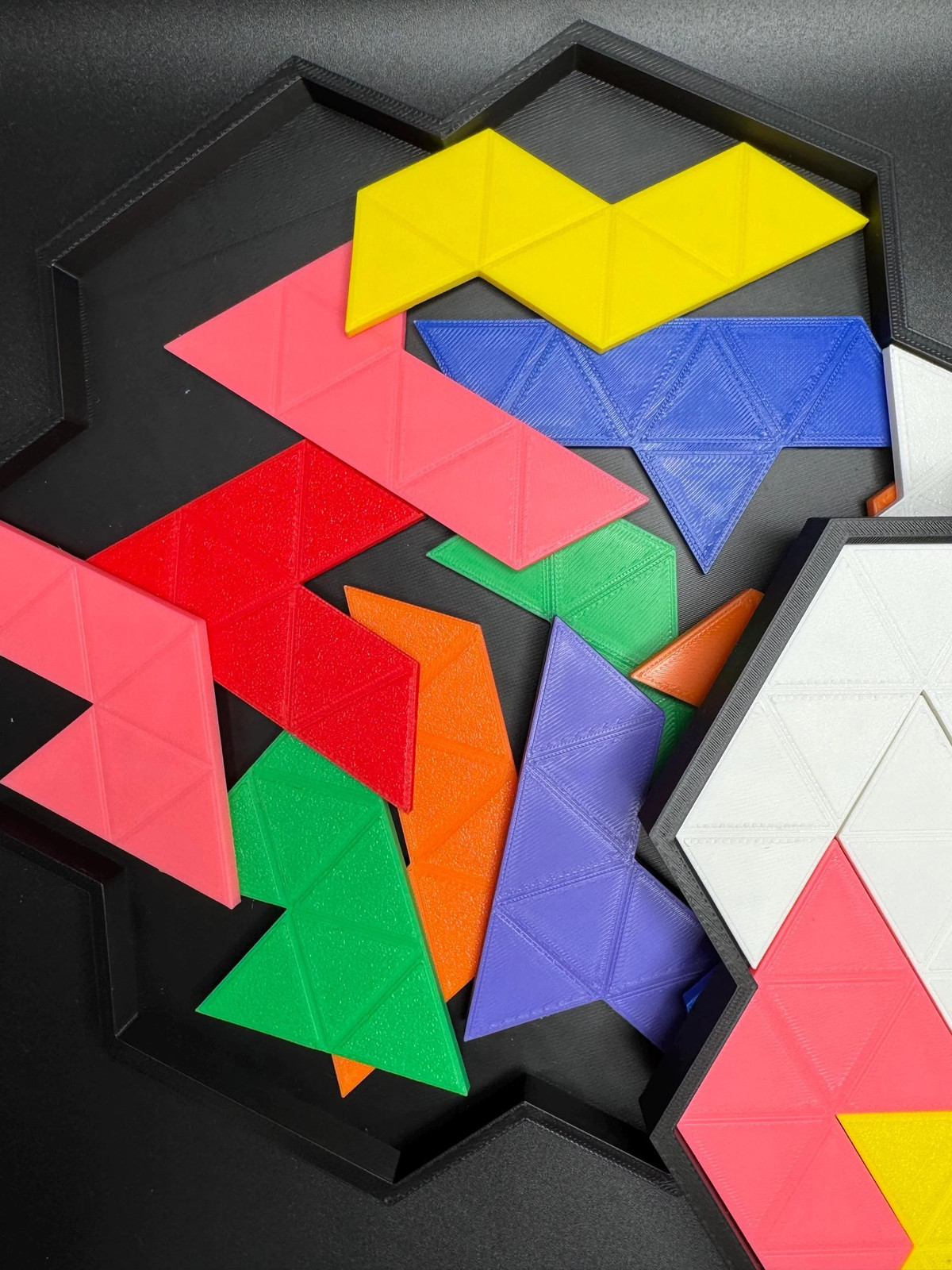 Heptiamond Puzzle with Box – 24 Unique Pieces, Double-sided Challenge