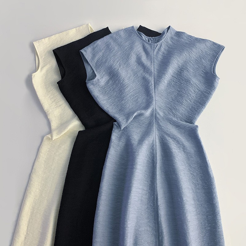 Elegant and textured pleated waist length dress with aura level