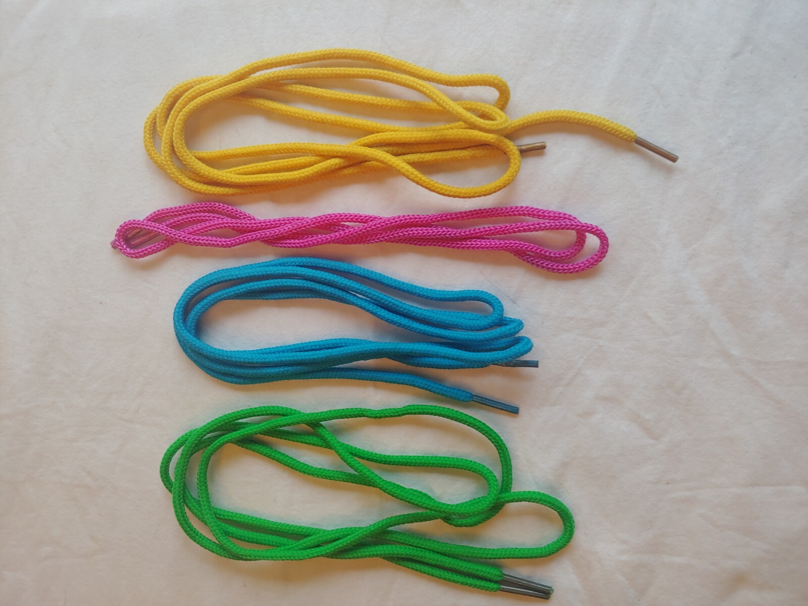 8 Animal Lacing Cards, 5 Strings Great For Dexterity, Item 270