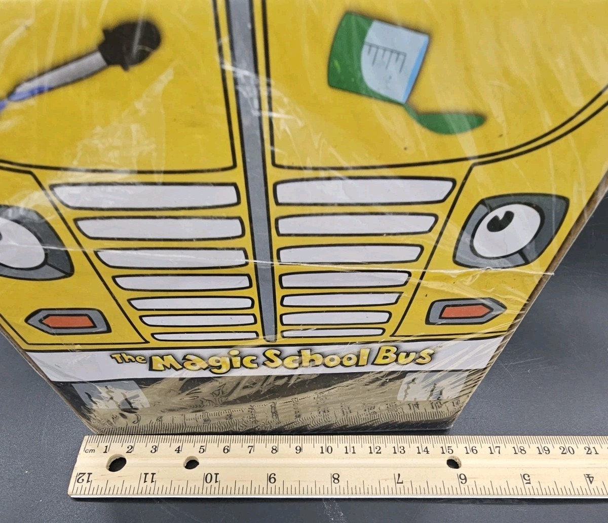 Scholastic-The Magic School Bus Engineering Lab Ages 5+ Young Scientist Club