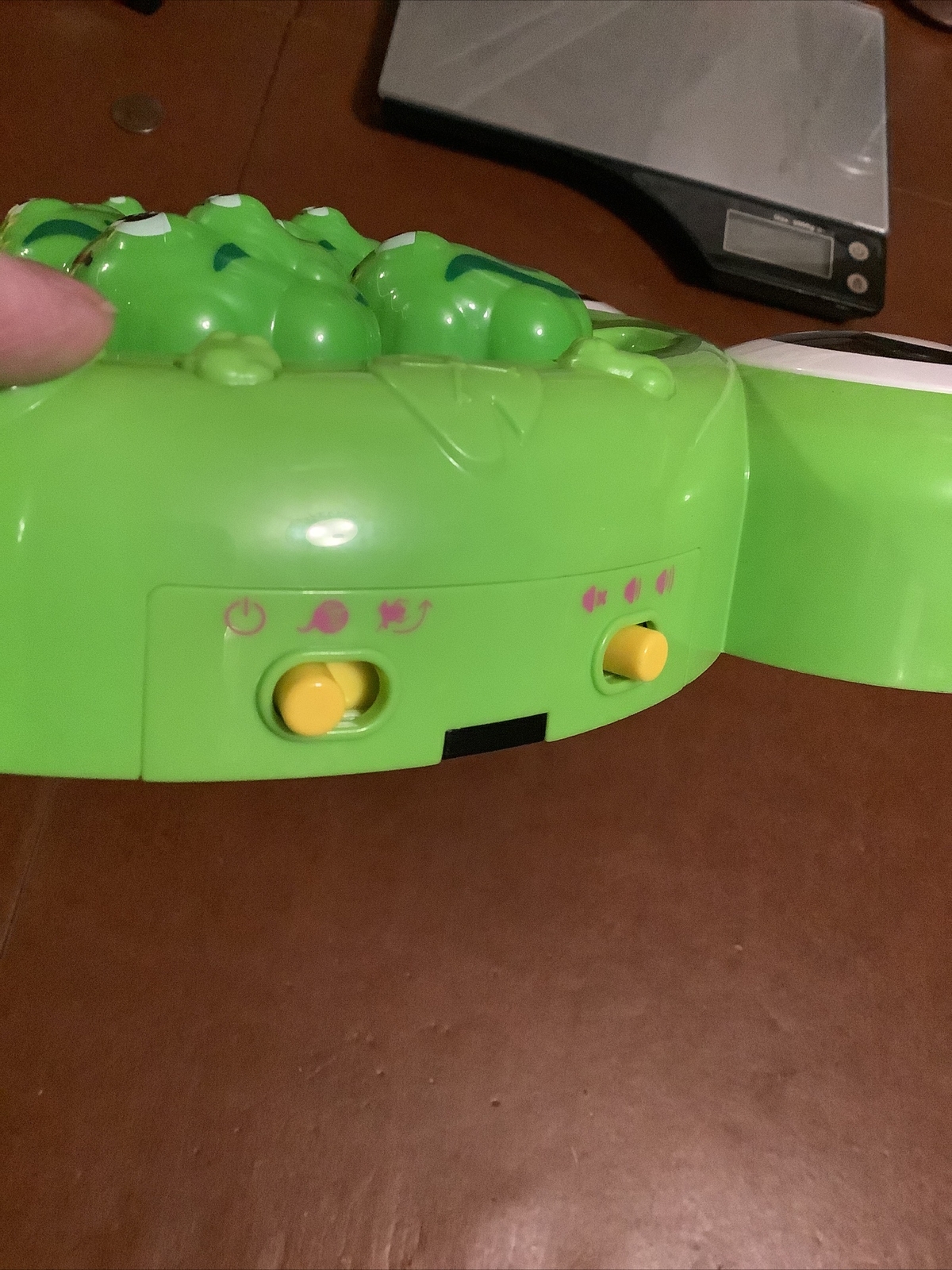 Think Gizmos Interactive Whack A Frog VGUC