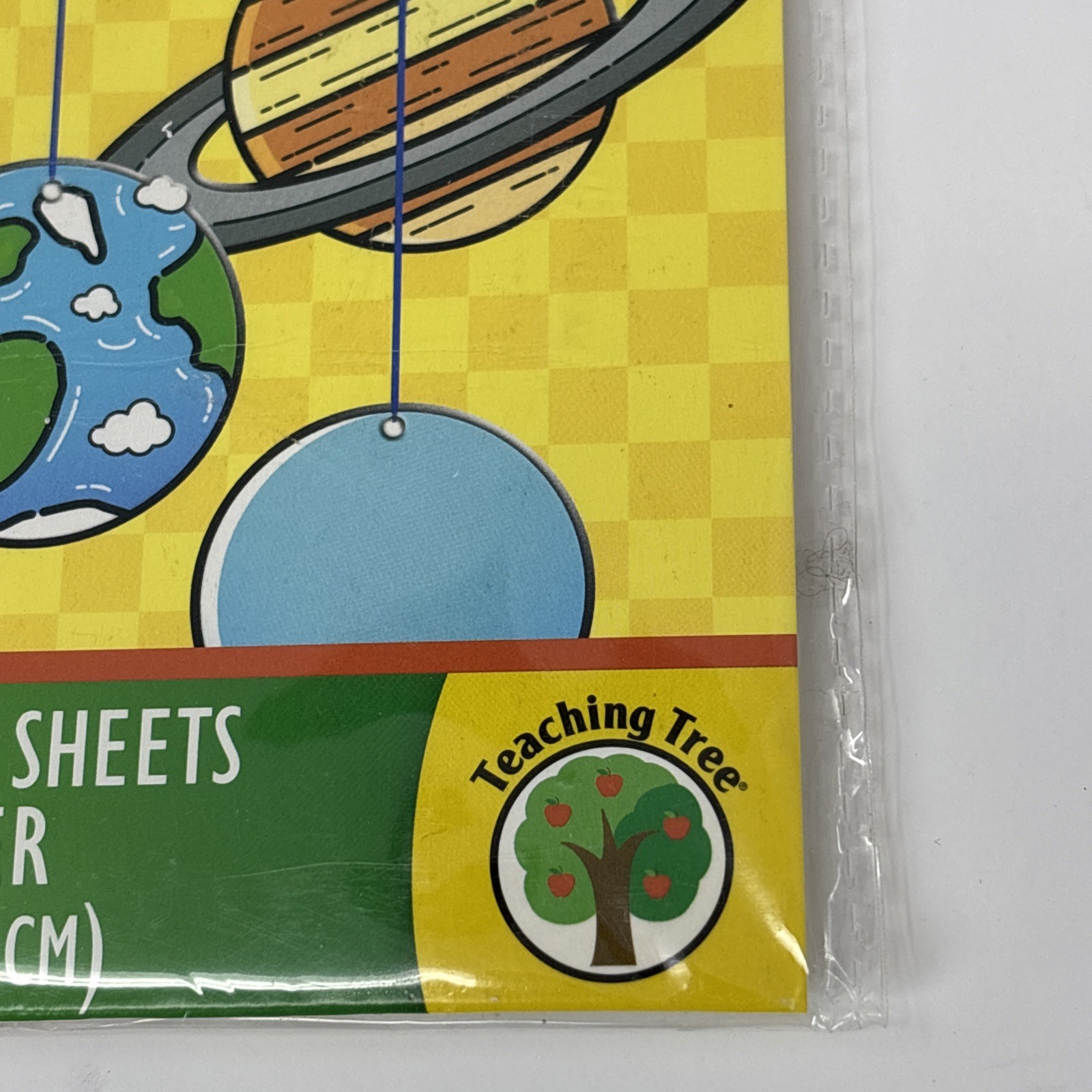 Crayola Color the Solar System Mobile Age 5+, Punch-Out w String