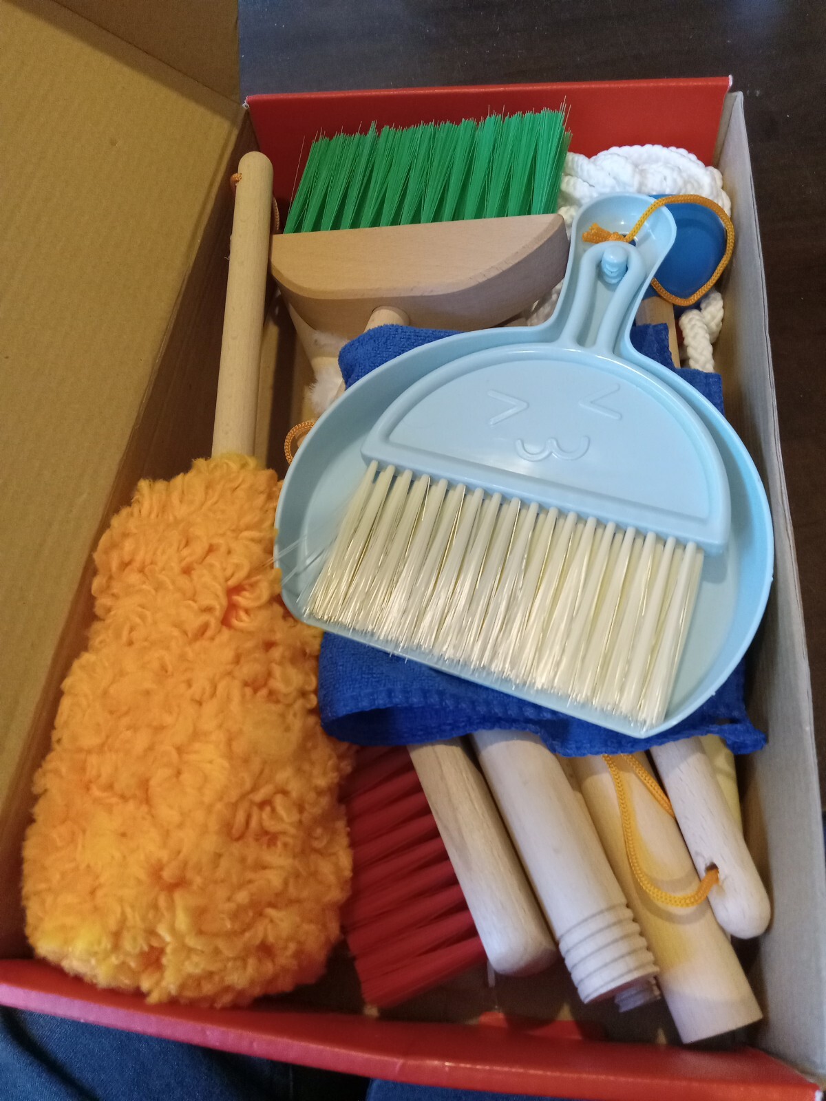 HELLOWOOD wooden pretend housekeeping play set NEW open box